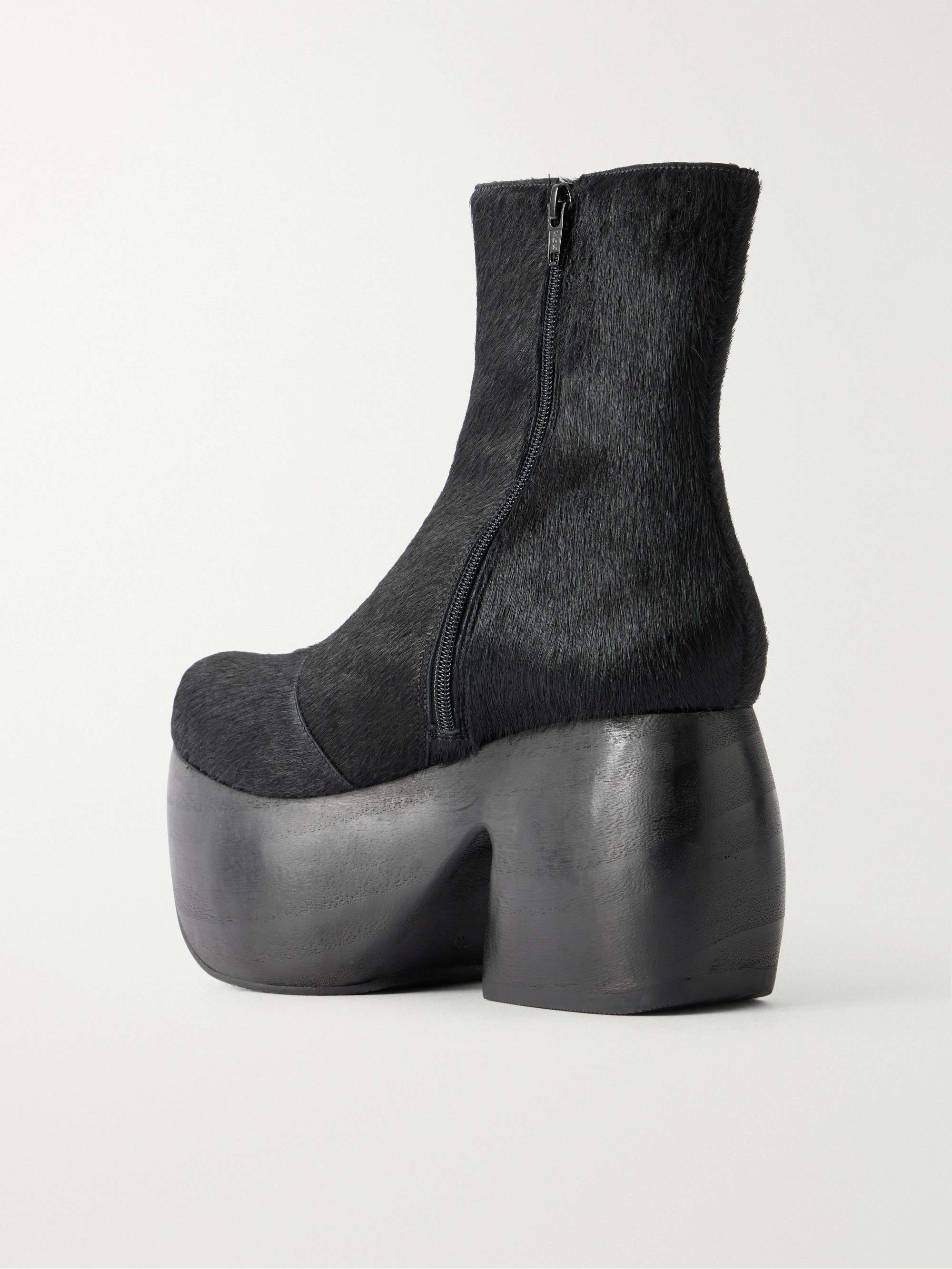 COMME des GARÇONS 