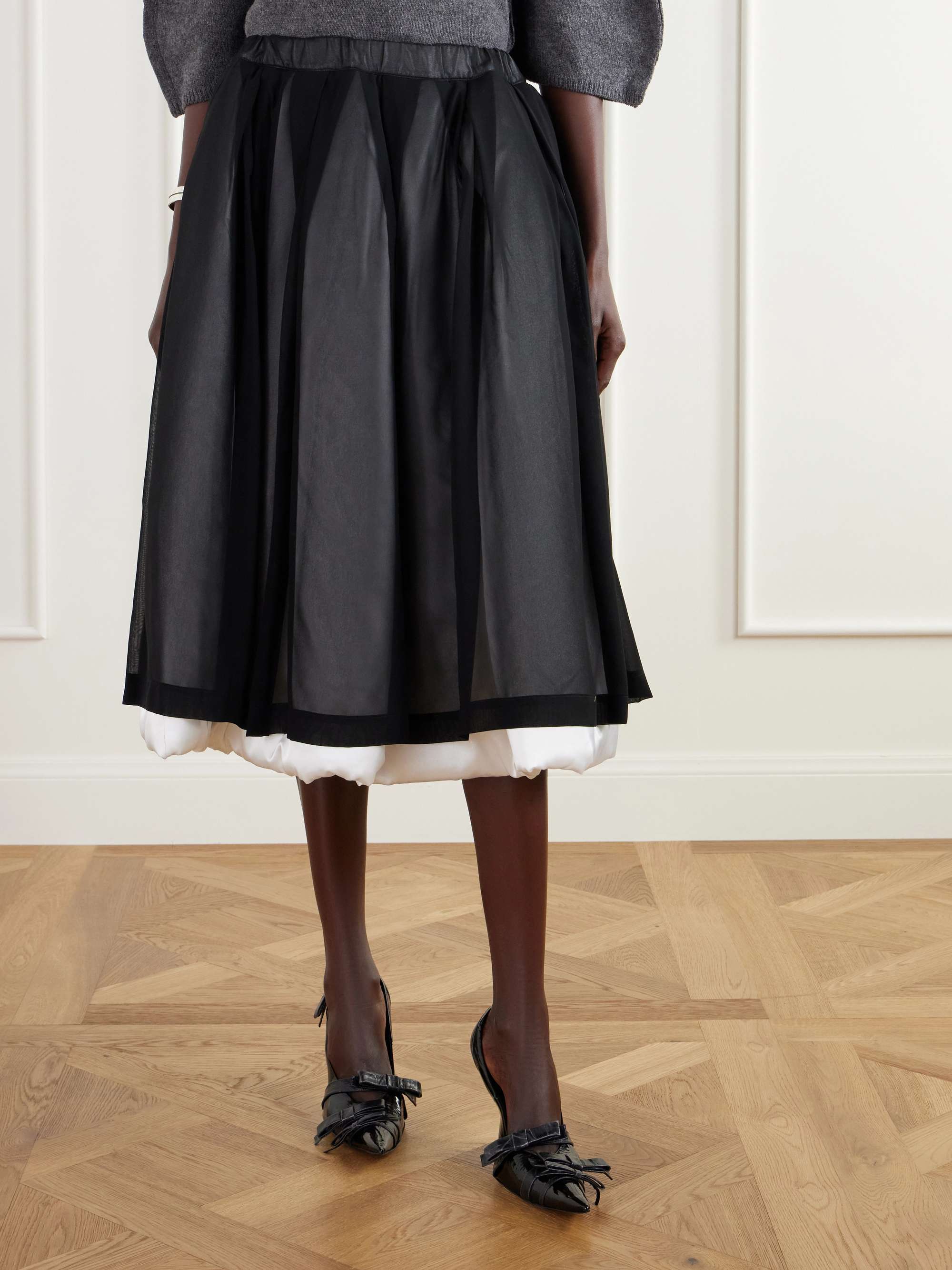 COMME des GARÇONS 