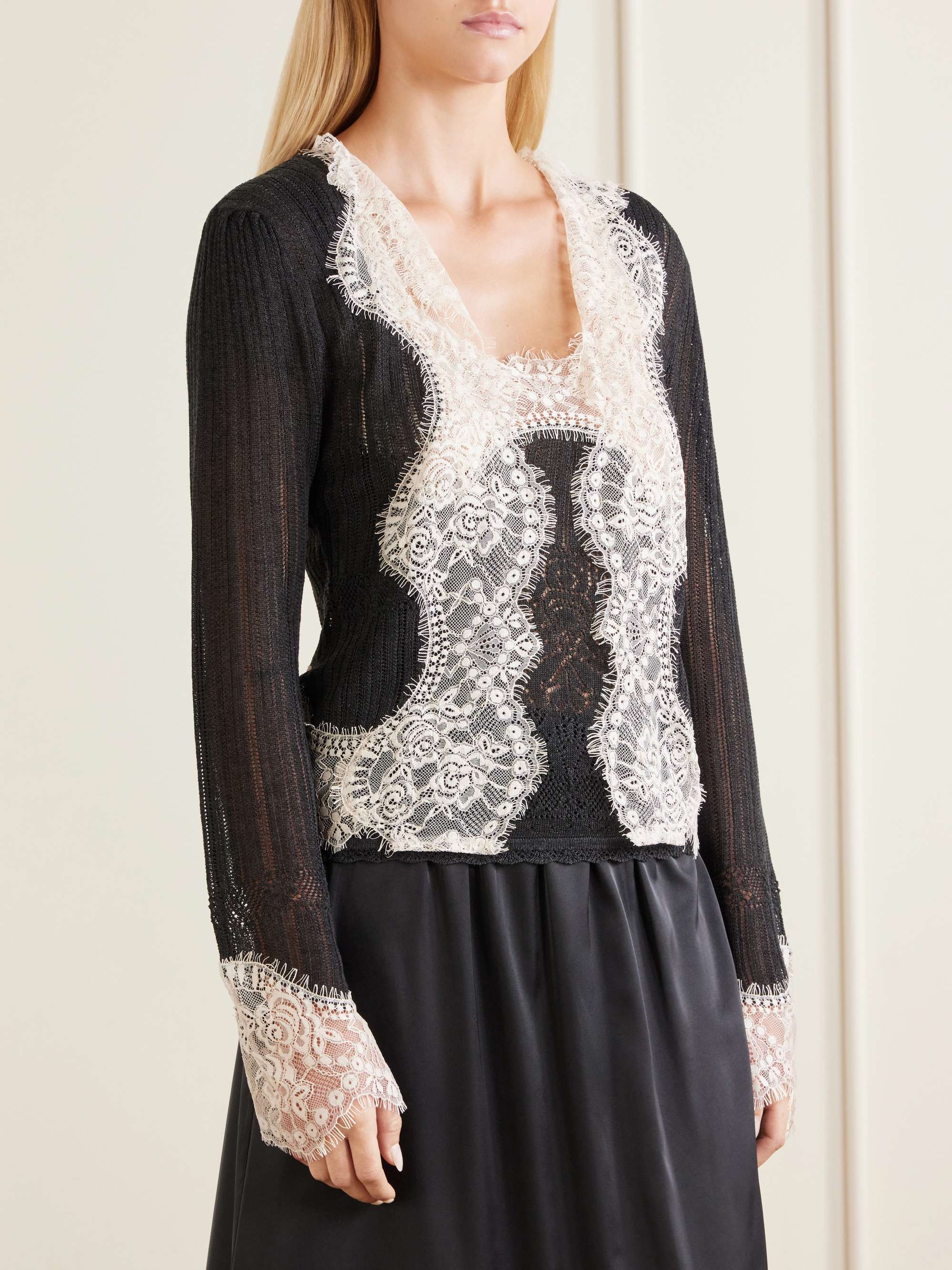 ANNA SUI 