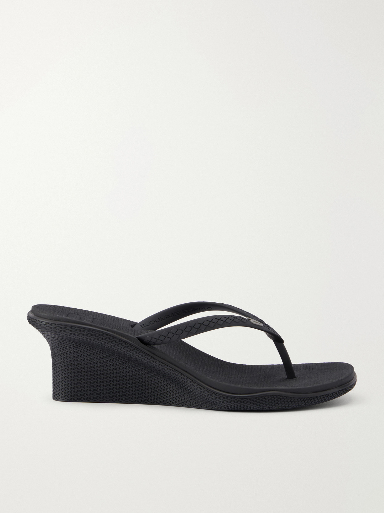 Bloumme Pilar Recycled Thong Sandals In Black