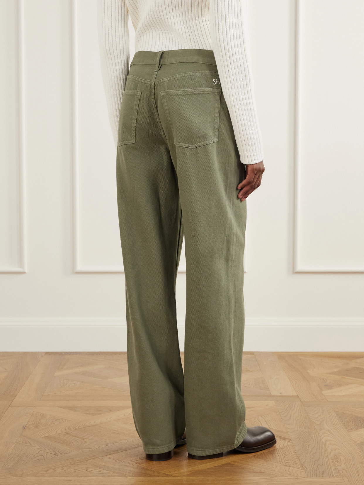 Everyday Mid-Rise Straight-Leg Jeans