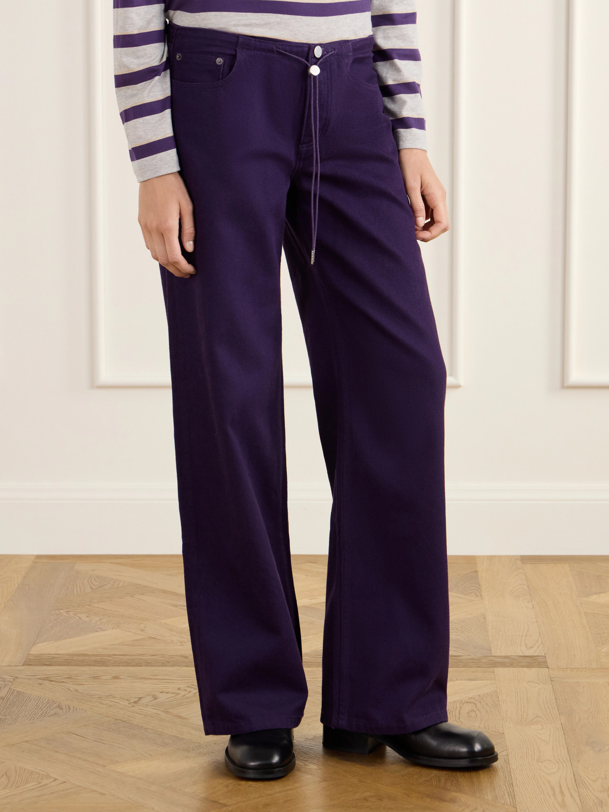 Cool Low-Rise Straight-Leg Jeans