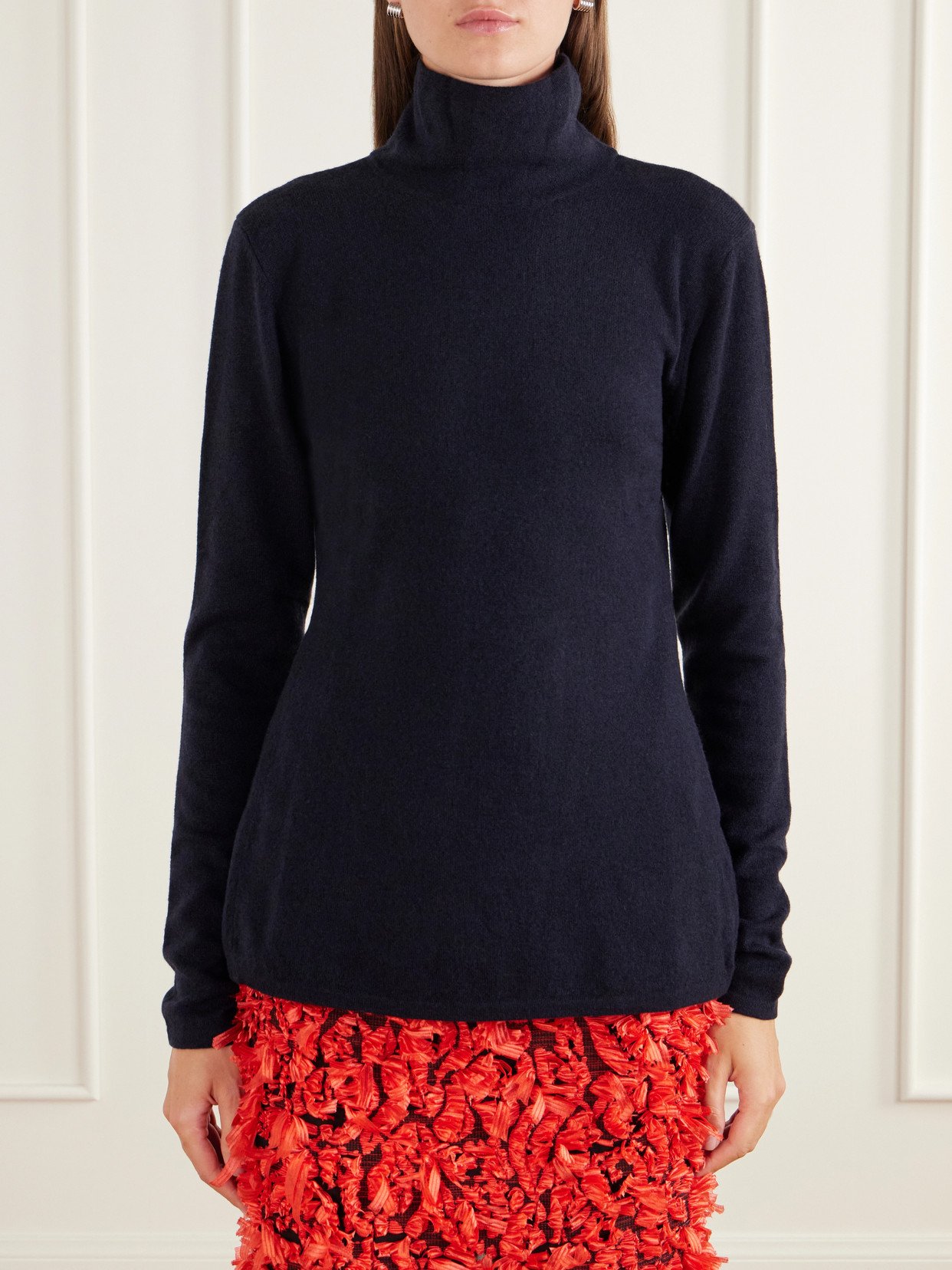 Open-Back Wool And Cashmere-Blend Turtleneck Sweater