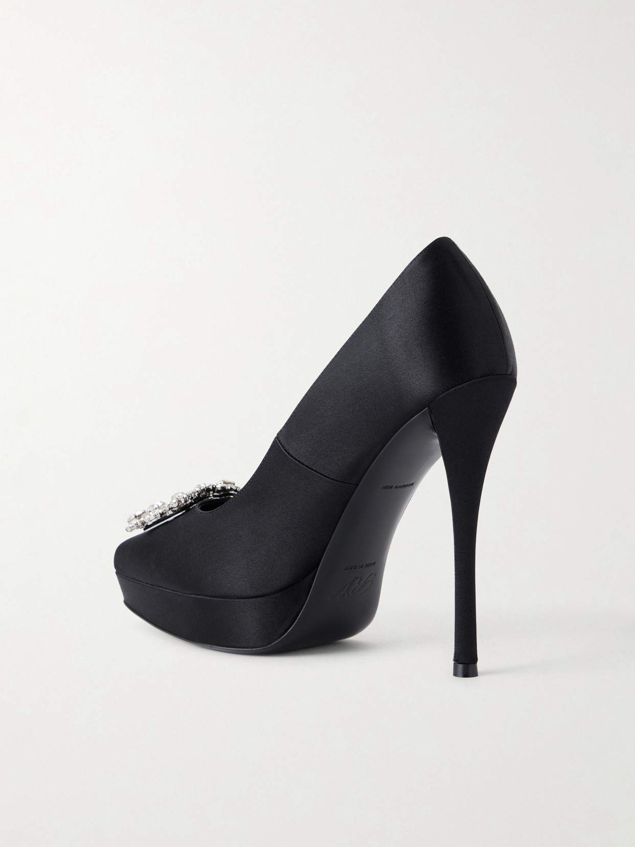 120 Pumps