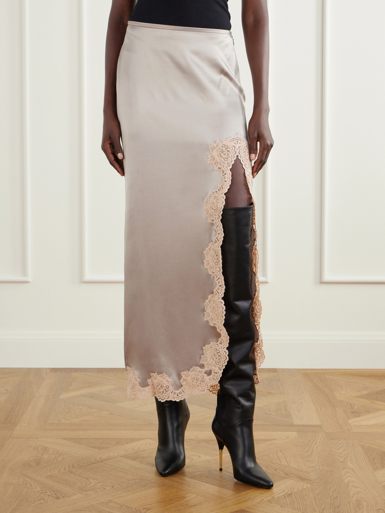 Garavani - Lace-Trimmed Silk-Satin Midi