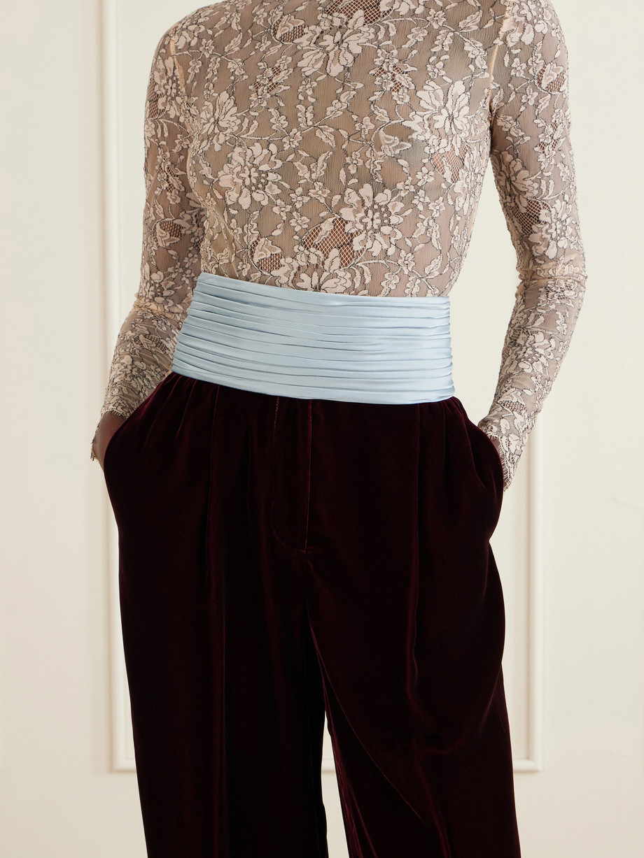 Plissé satin belt, image 3 of 5