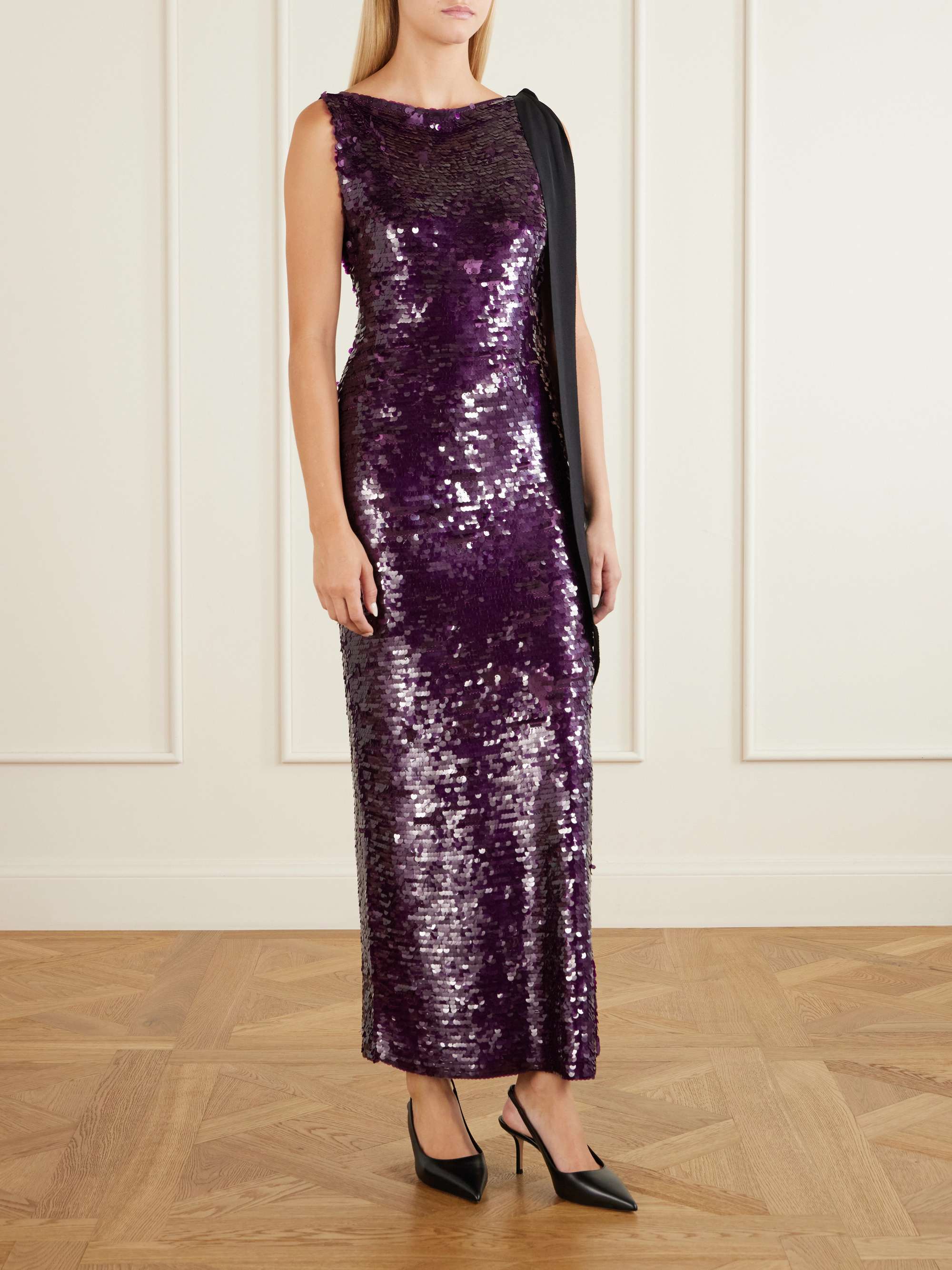 CAROLINA HERRERA 