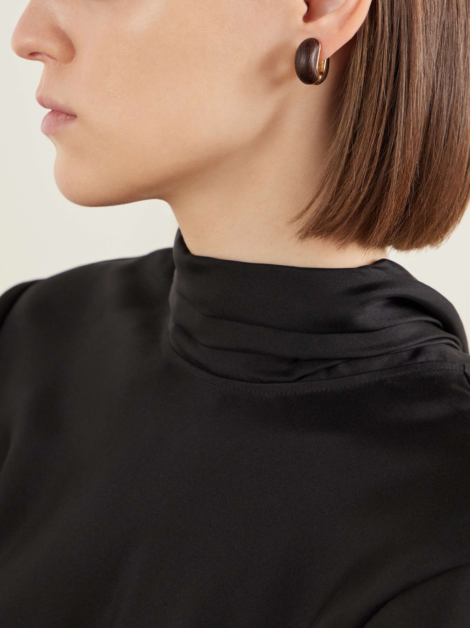 ROXANNE ASSOULIN 