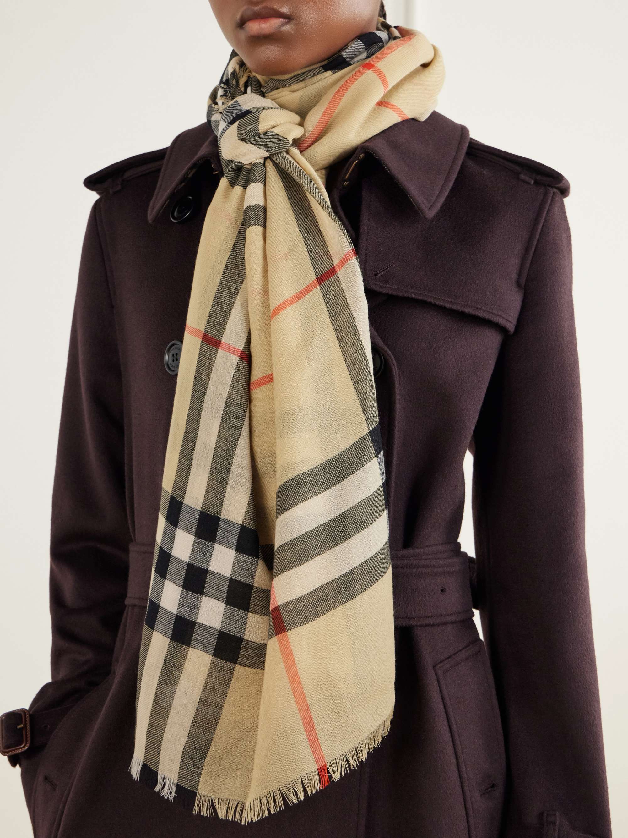 BURBERRY 