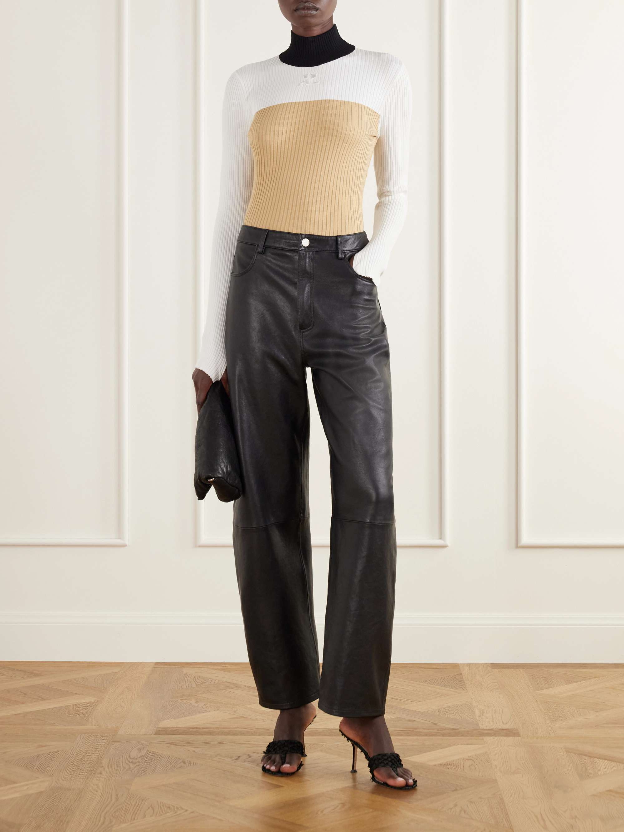 COURRÈGES 