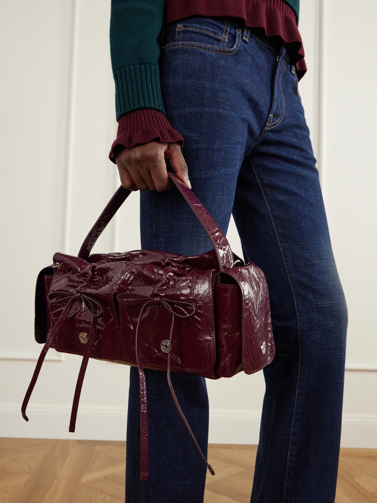 Multipocket Bow-Detail Crinkled Shoulder Bag
