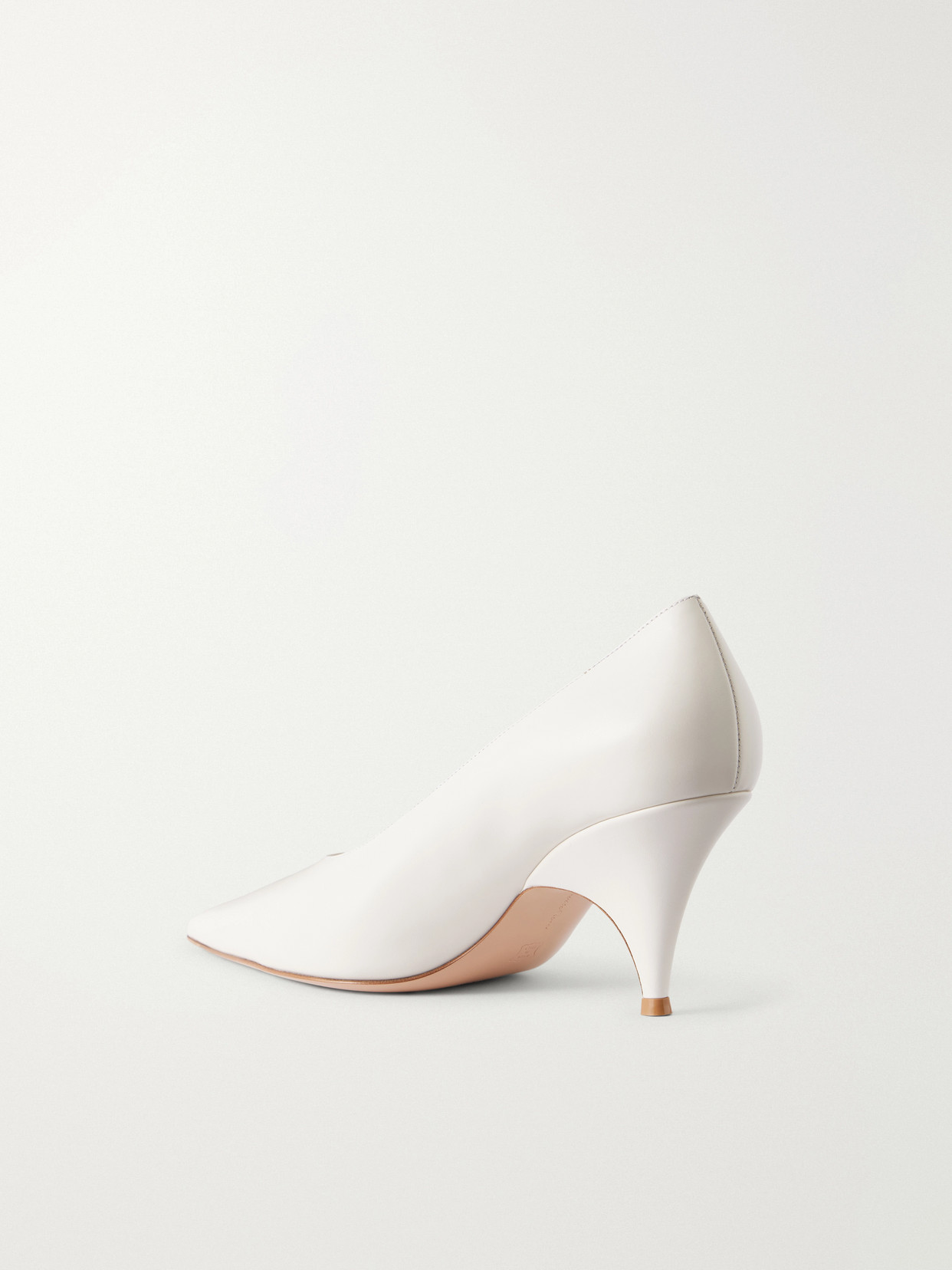 Gianvito Rossi Sofia 70 Leather Pumps In Neutrals