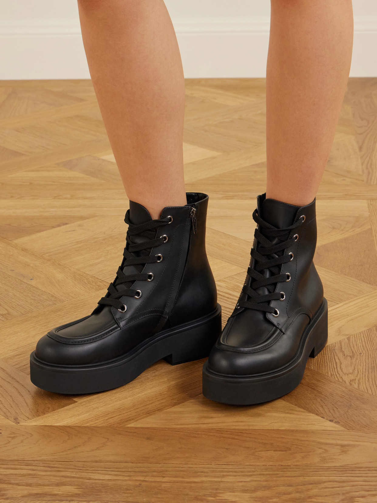 20 Ankle Boots