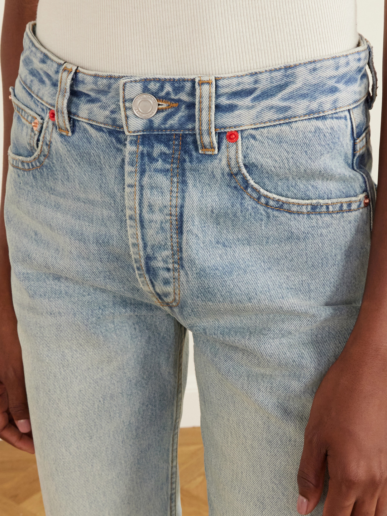 Daya Mid-Rise Straight-Leg Jeans