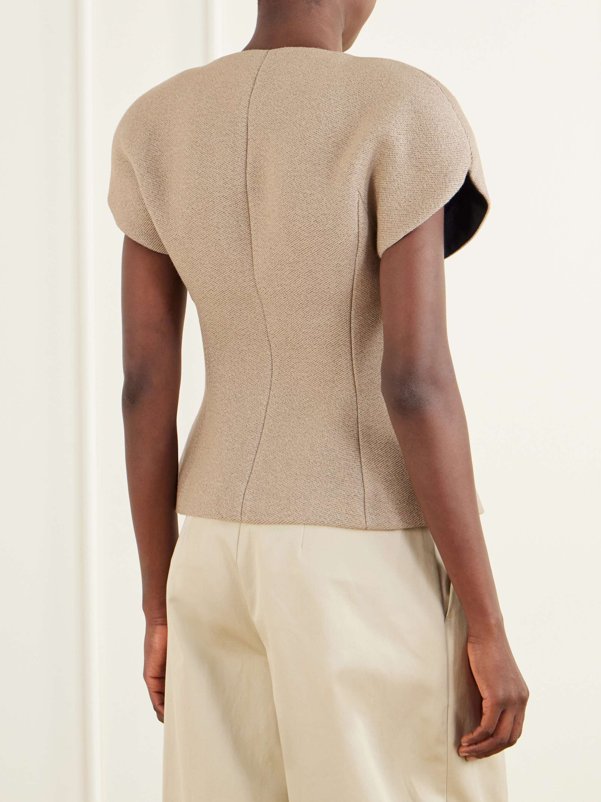 JACQUEMUS 
