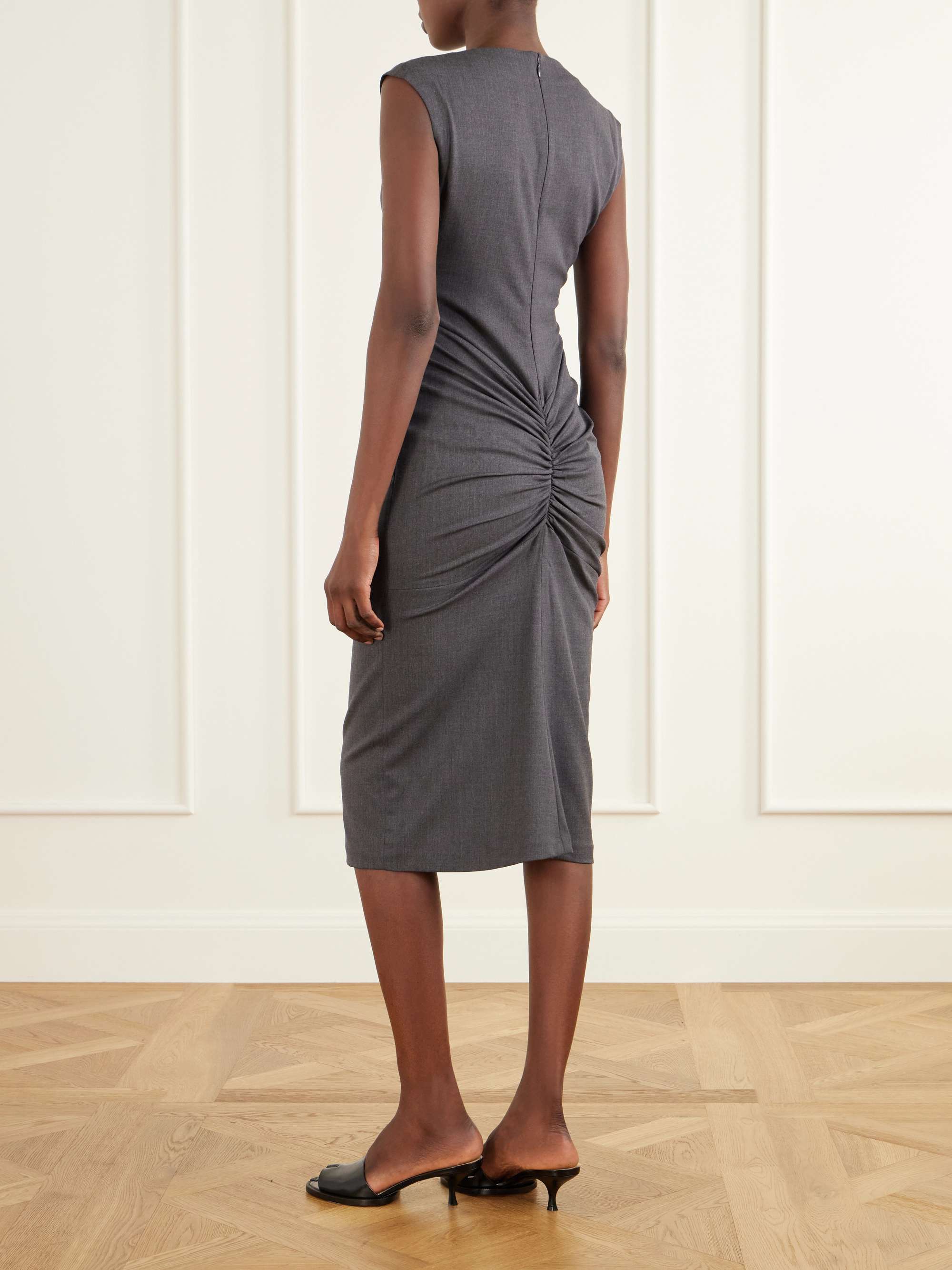 JACQUEMUS 