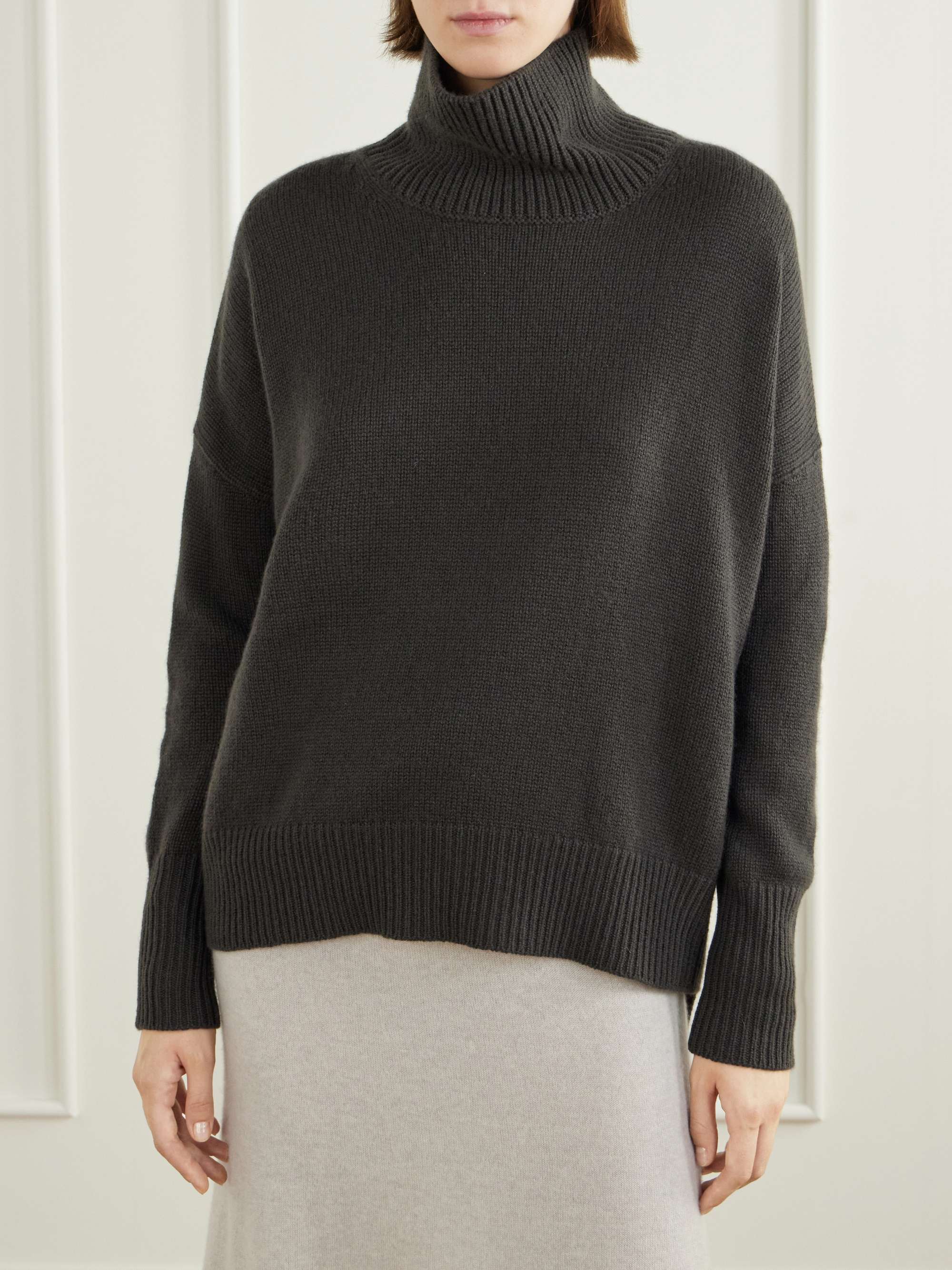 LISA YANG Heidi cashmere turtleneck sweater