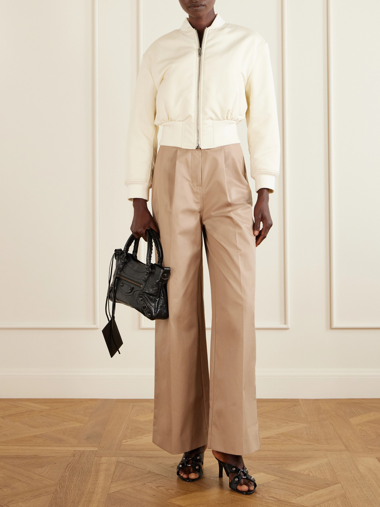Le City First Shoulder Bag