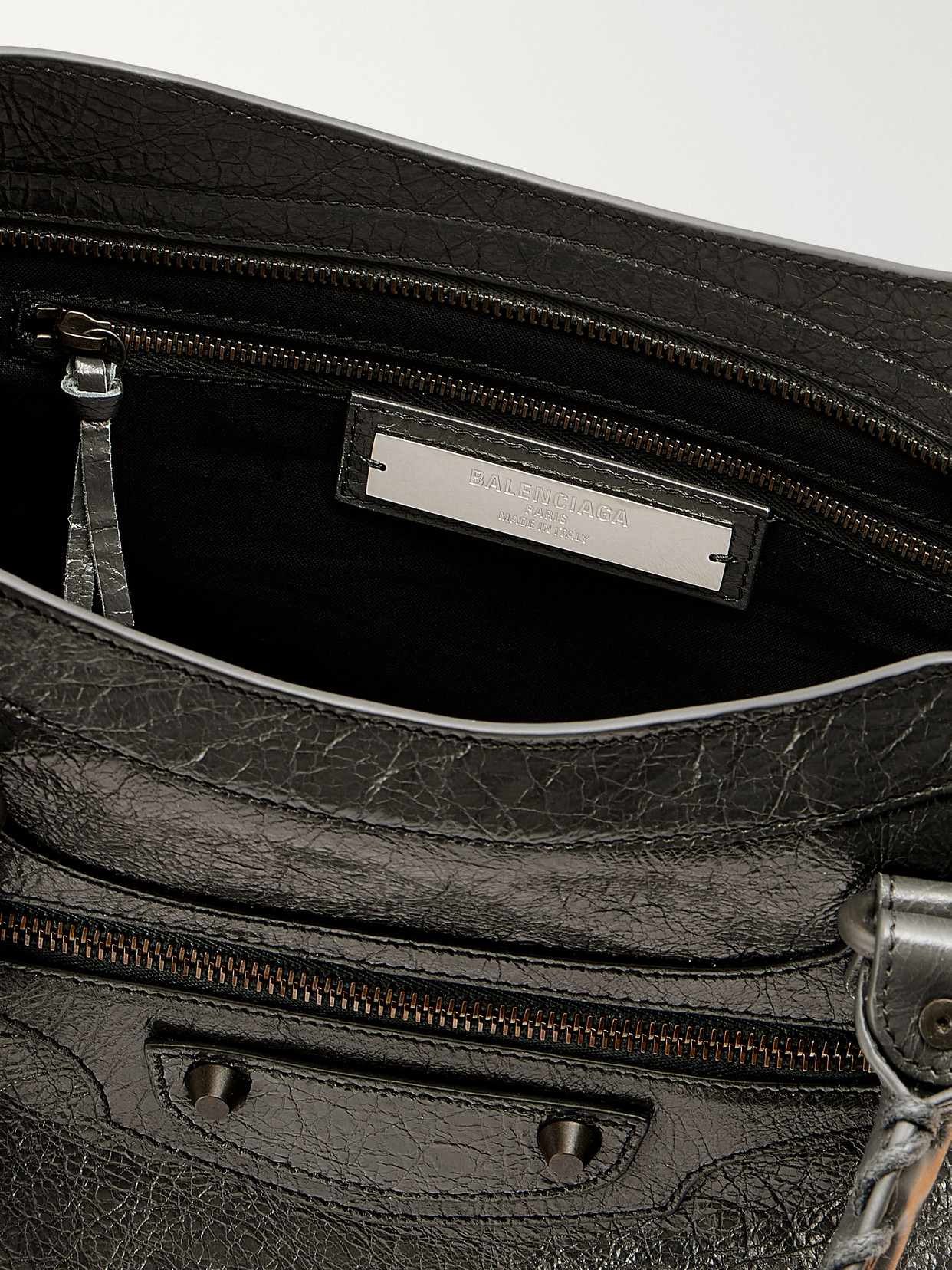 Le City Medium Embellished Crinkled-Leather Shoulder Bag