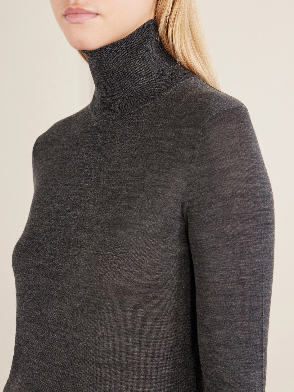 Larking Cashmere Turtleneck Sweater