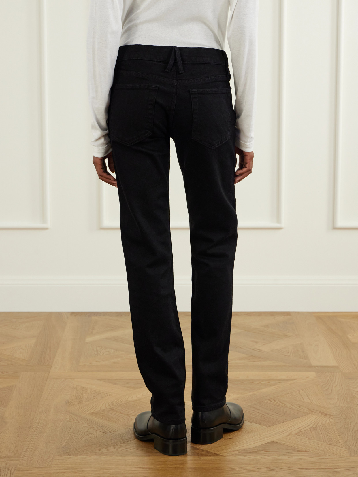 Naomi Slim Low-Rise Tapered Jeans