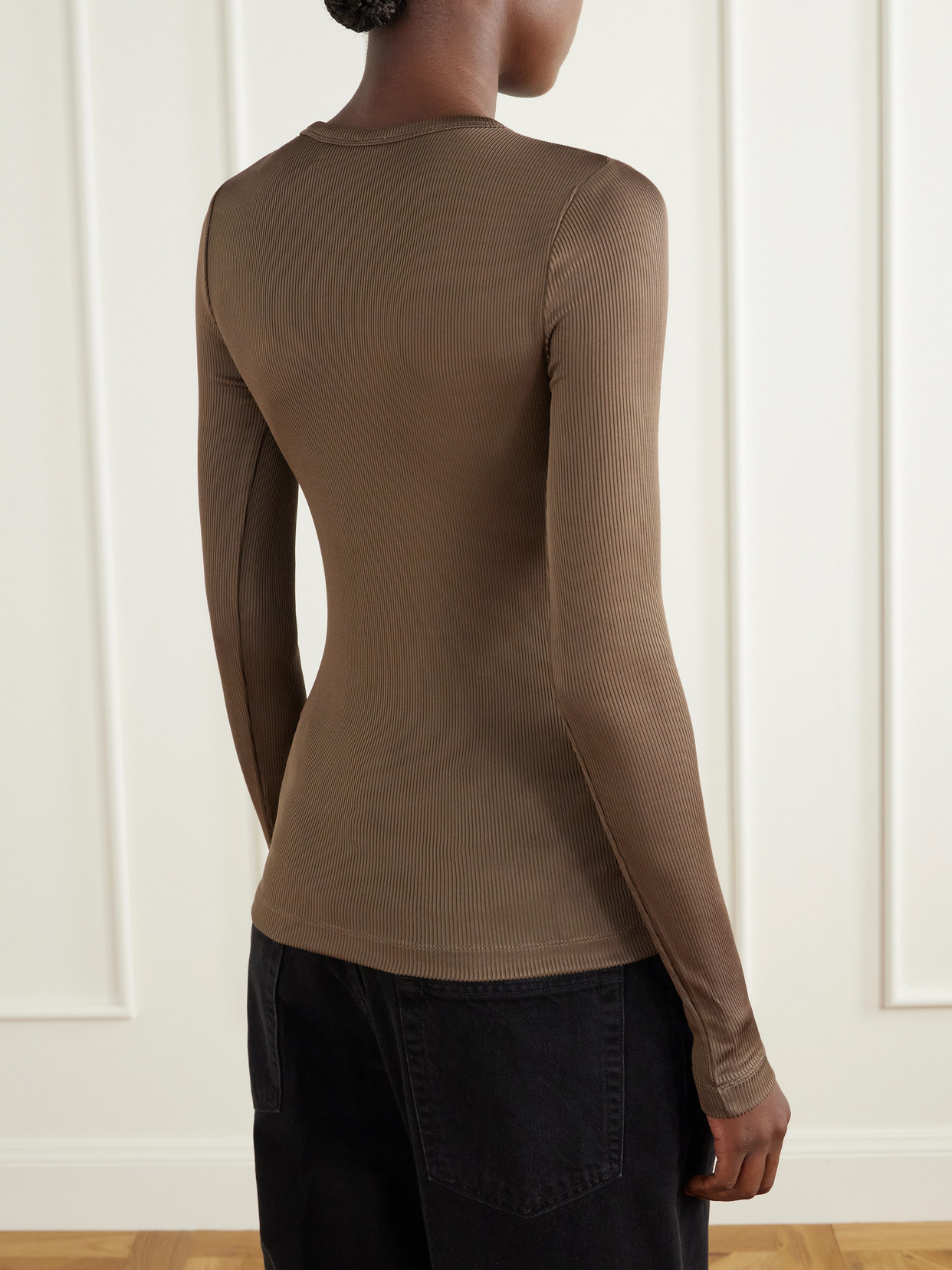 Agolde Delphi Ribbed Stretch T-shirt In Brown