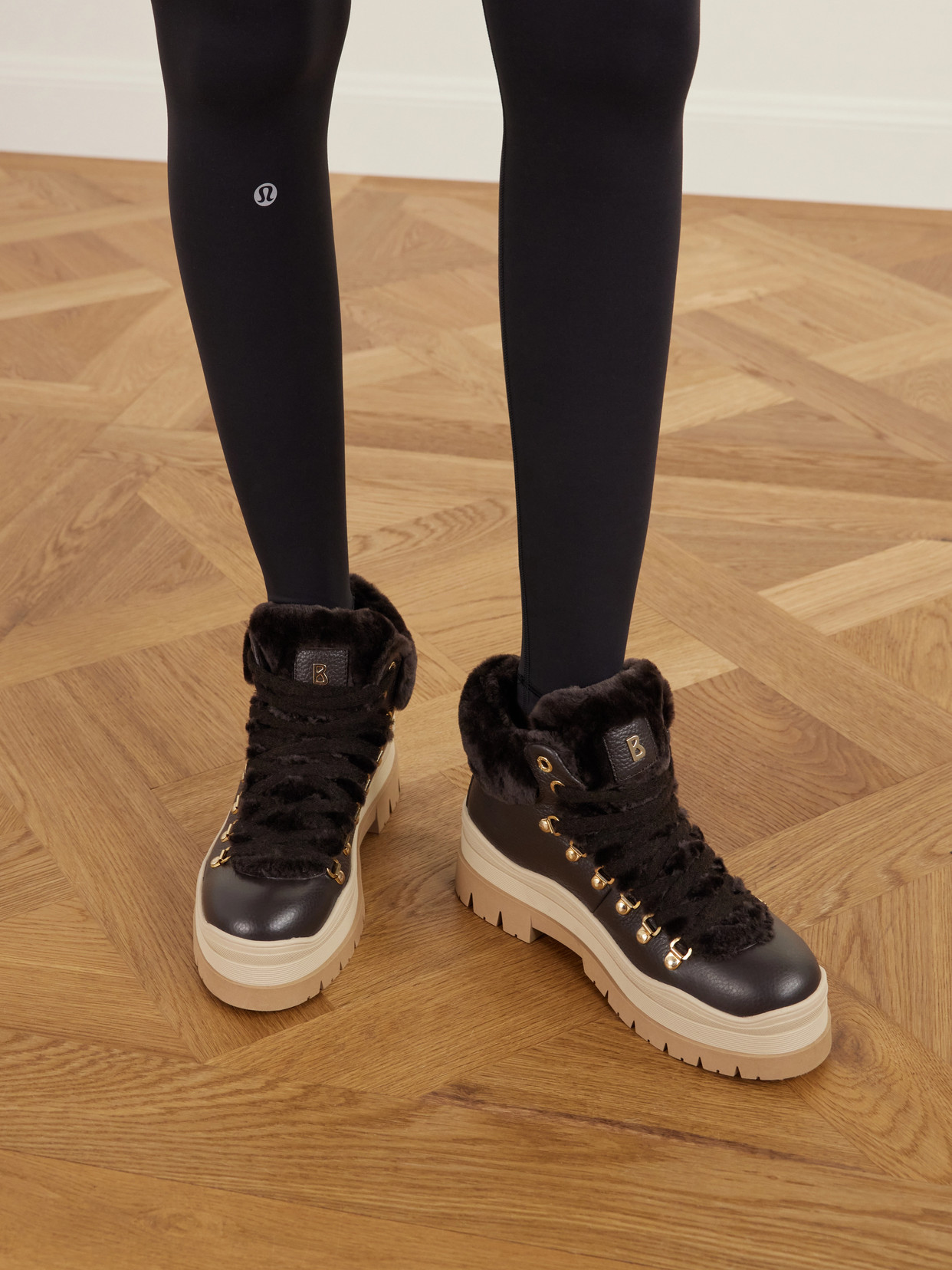 Arosa 9 Shearling-Trimmed Ankle Boots