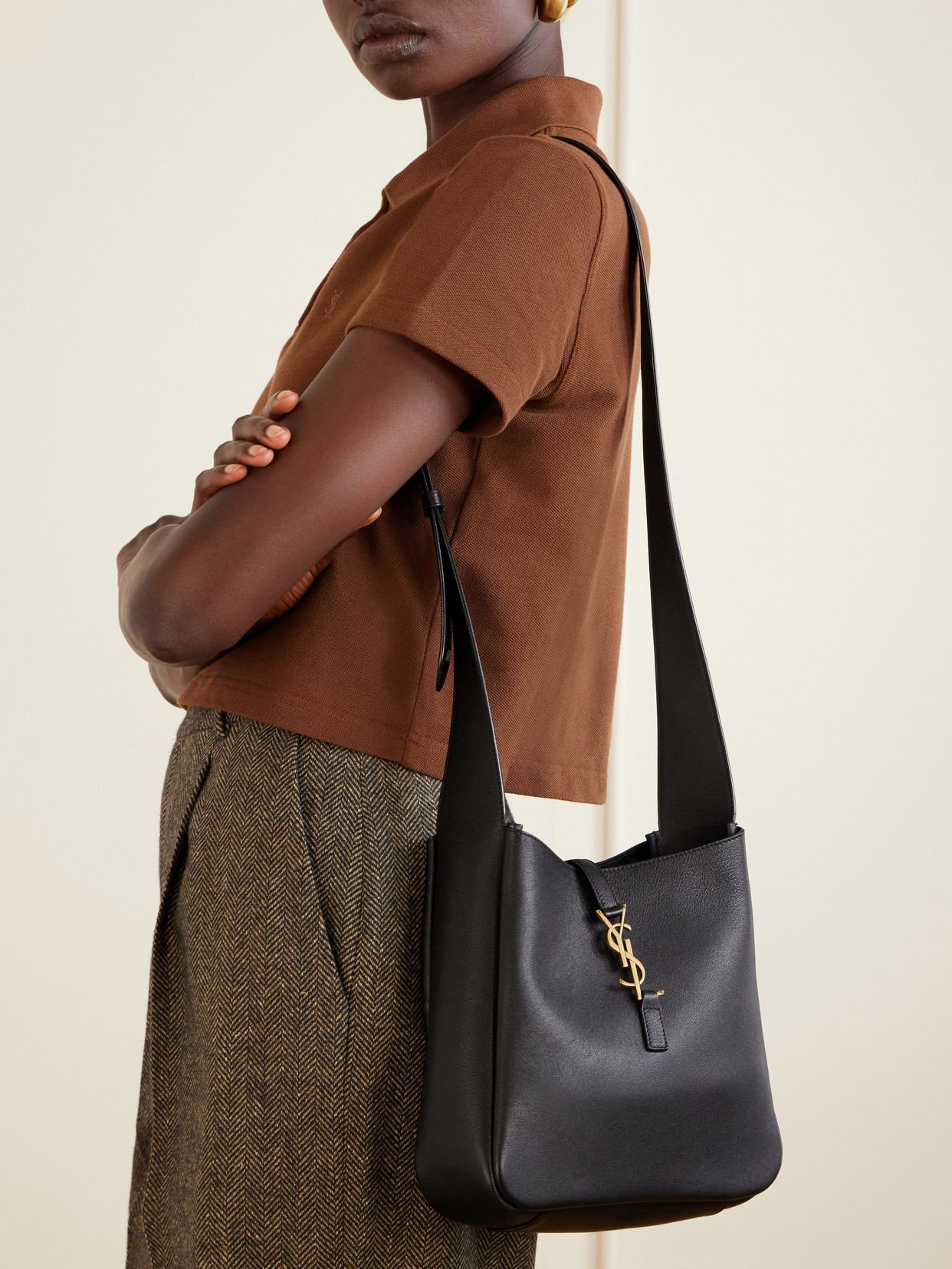 Le 5 À 7 Shoulder Bag