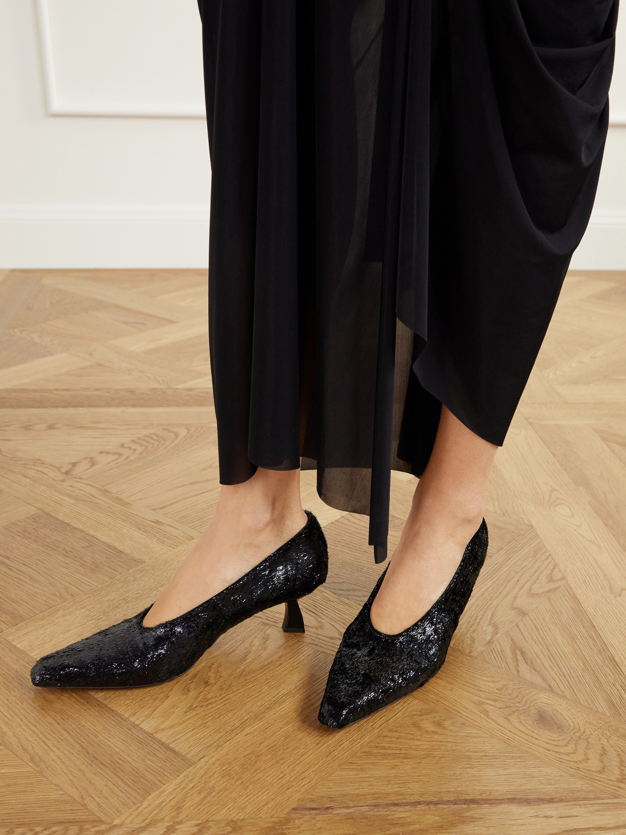 Dona 50 Coated Pumps