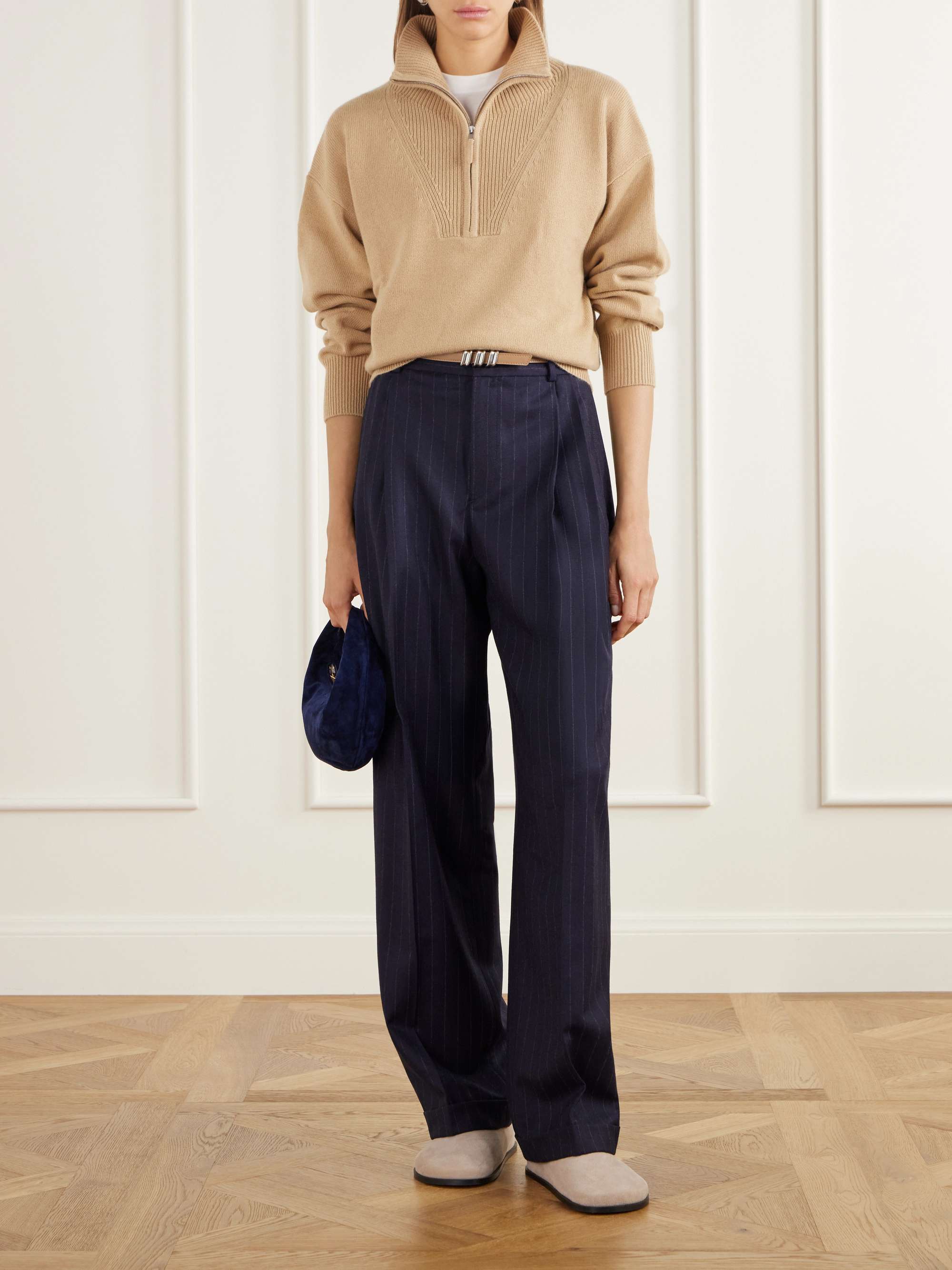 ALLUDE 