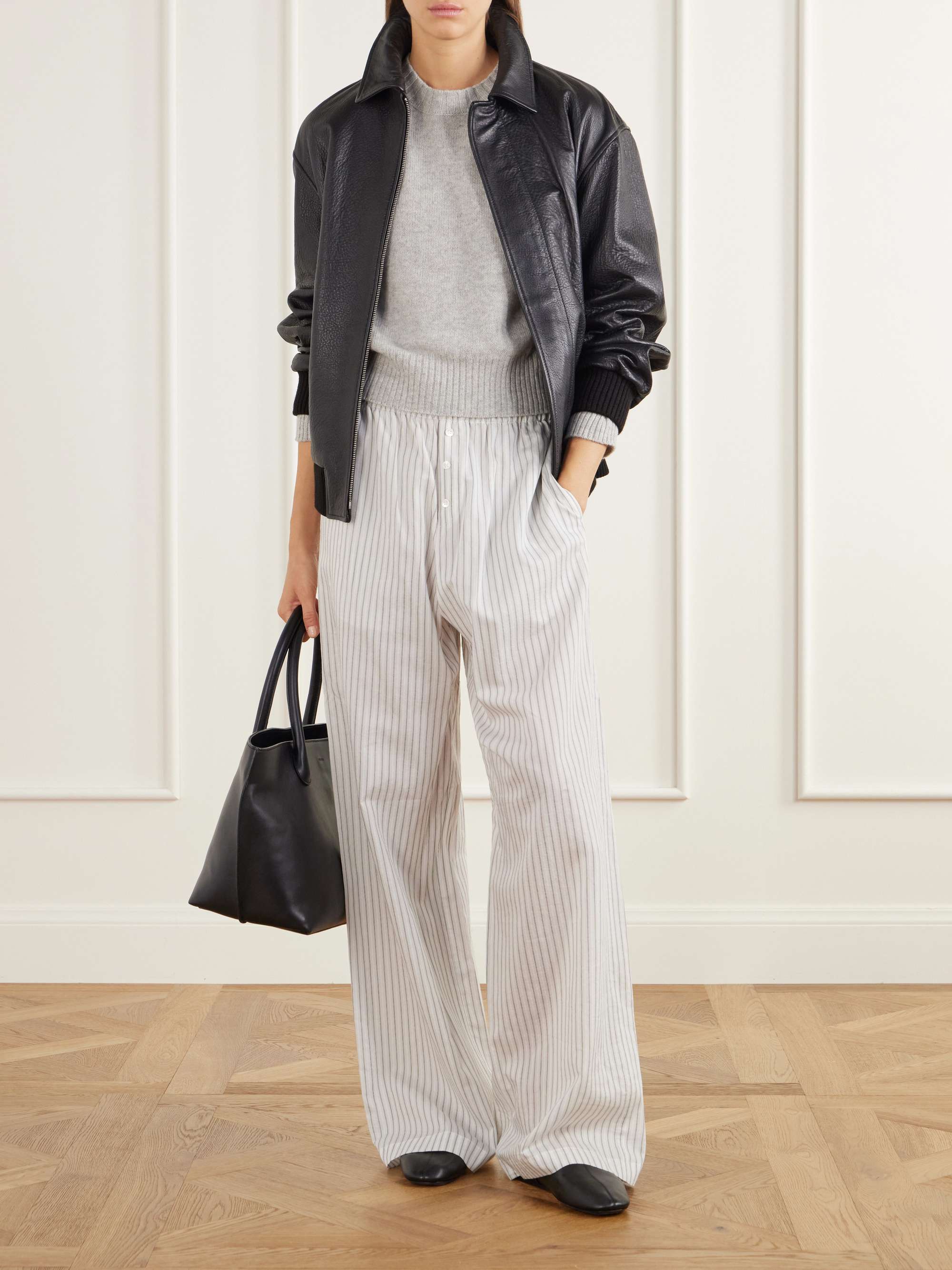 ALLUDE 