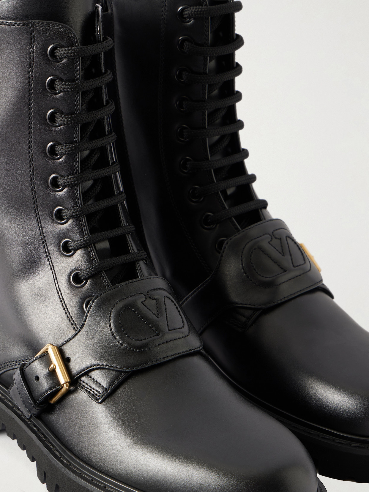 Garavani - Vlogo Embossed Ankle Boots