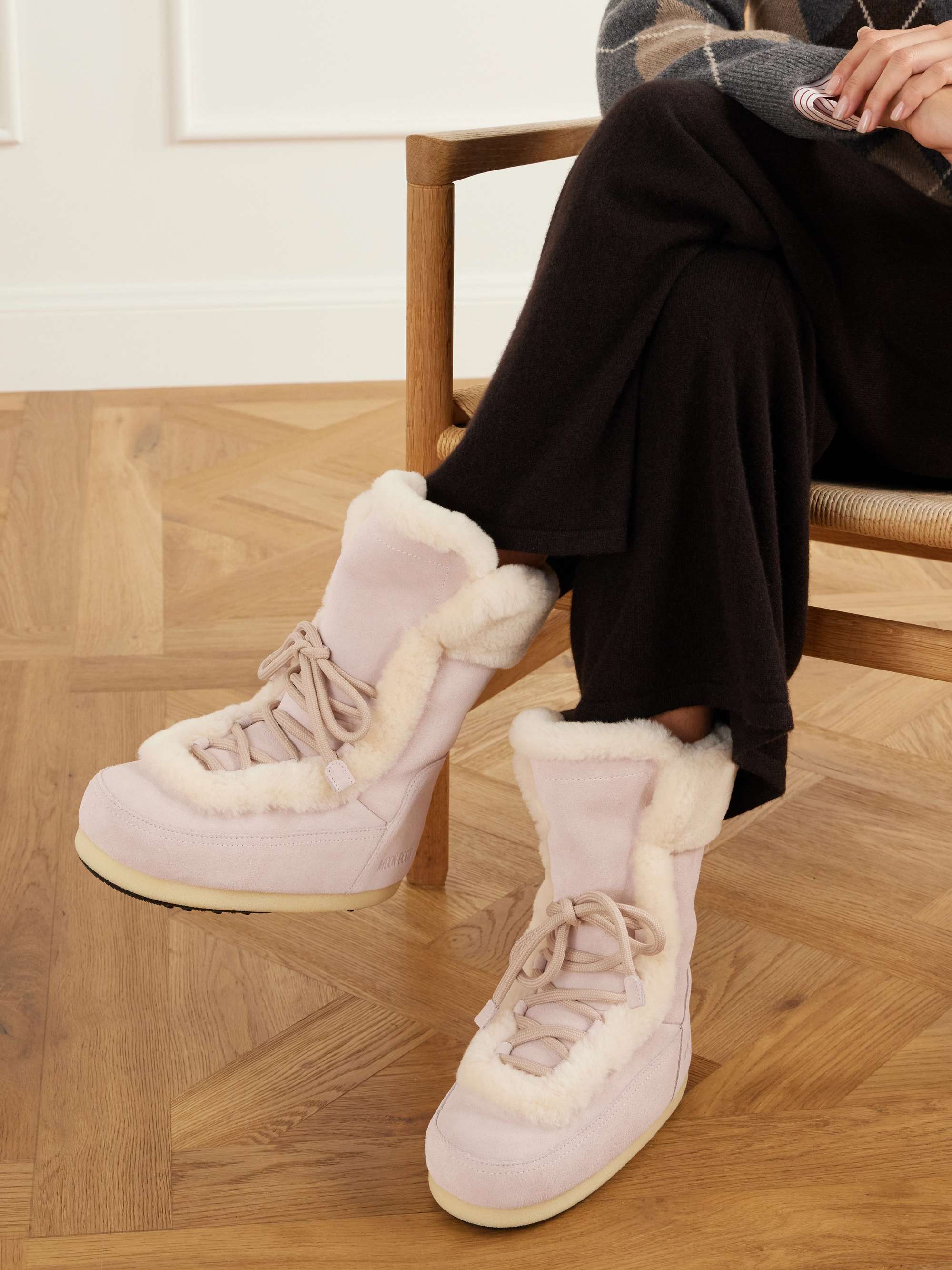 MOON BOOT 