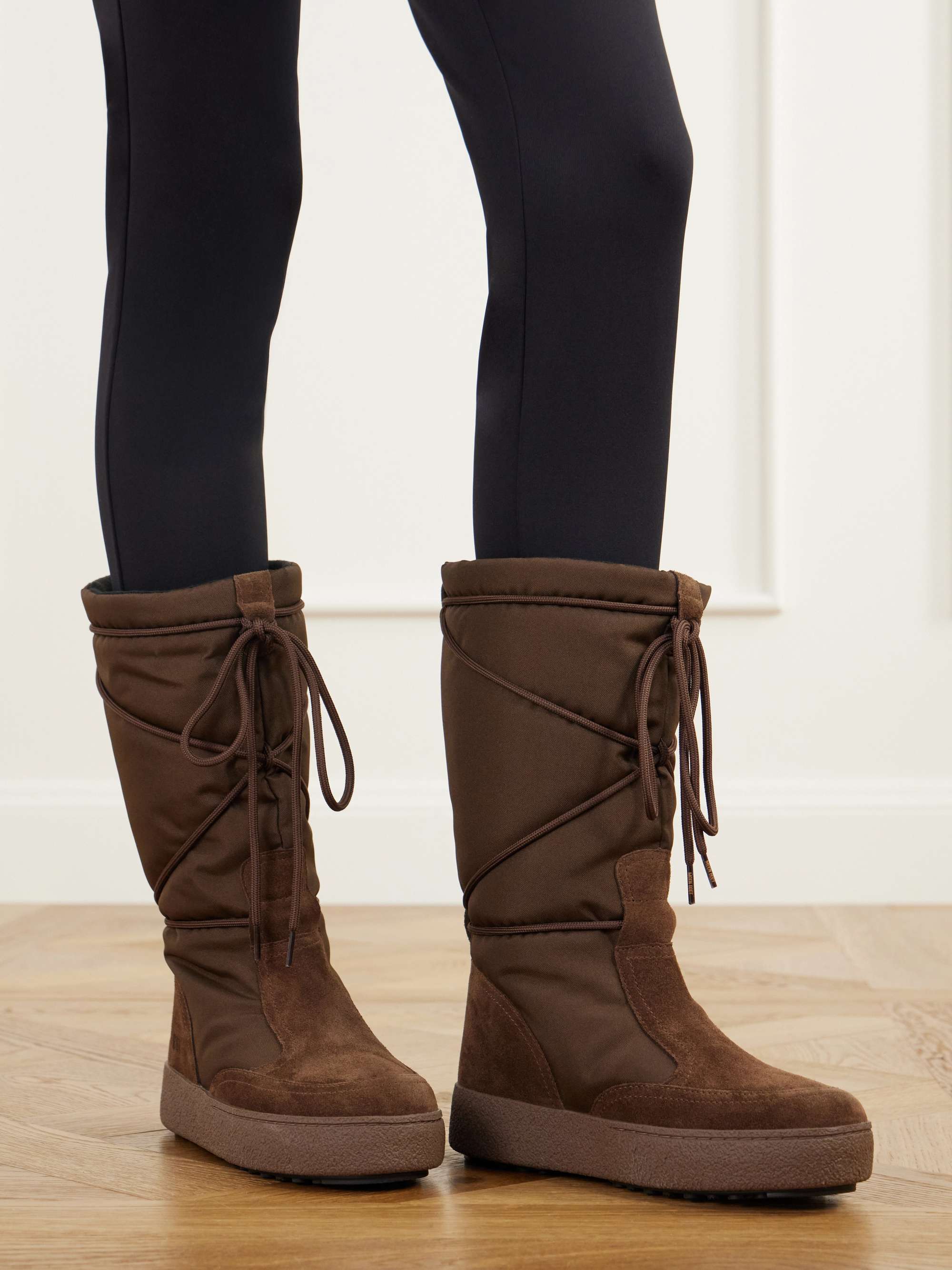 MOON BOOT 