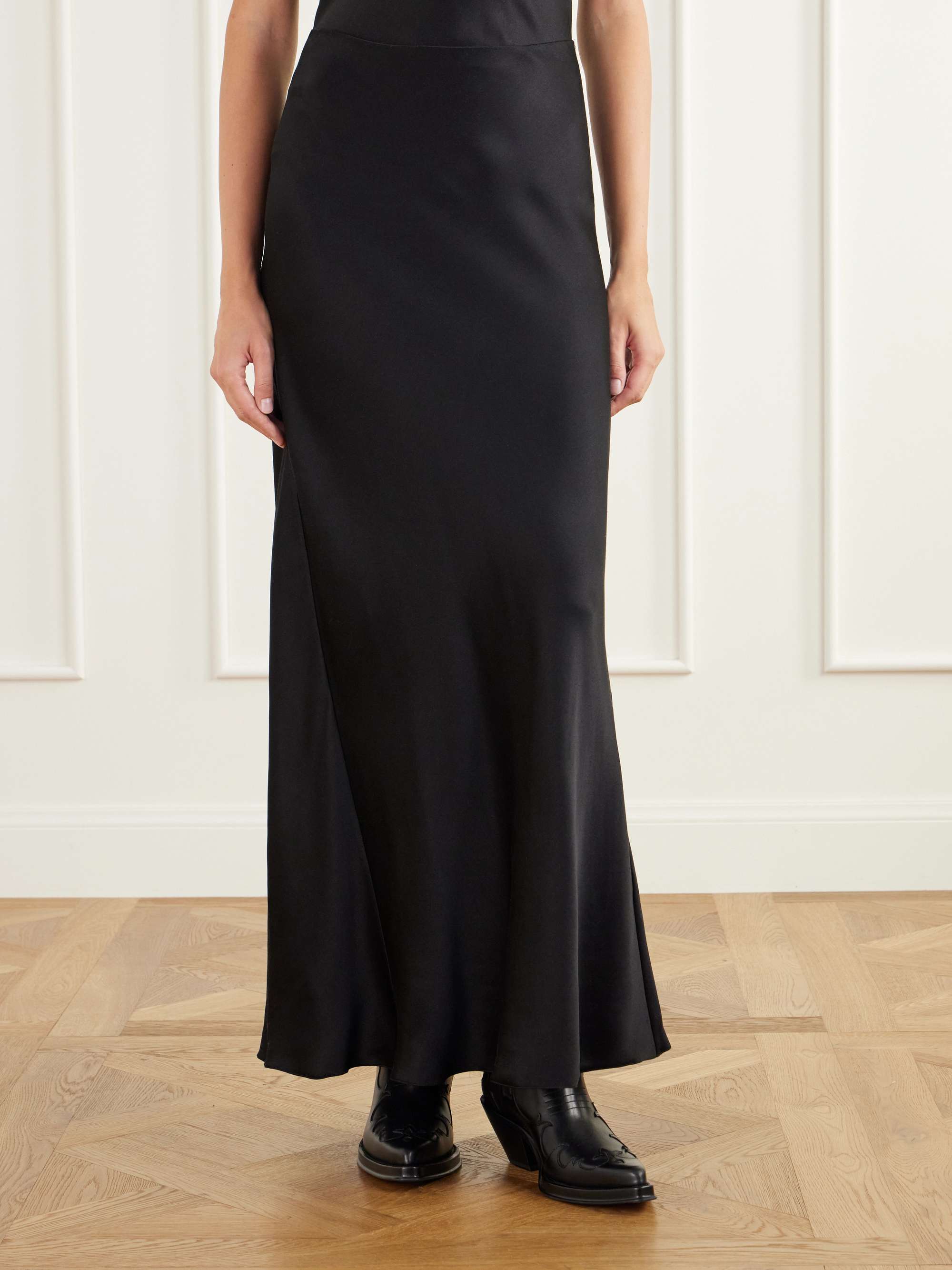 GABRIELA HEARST 