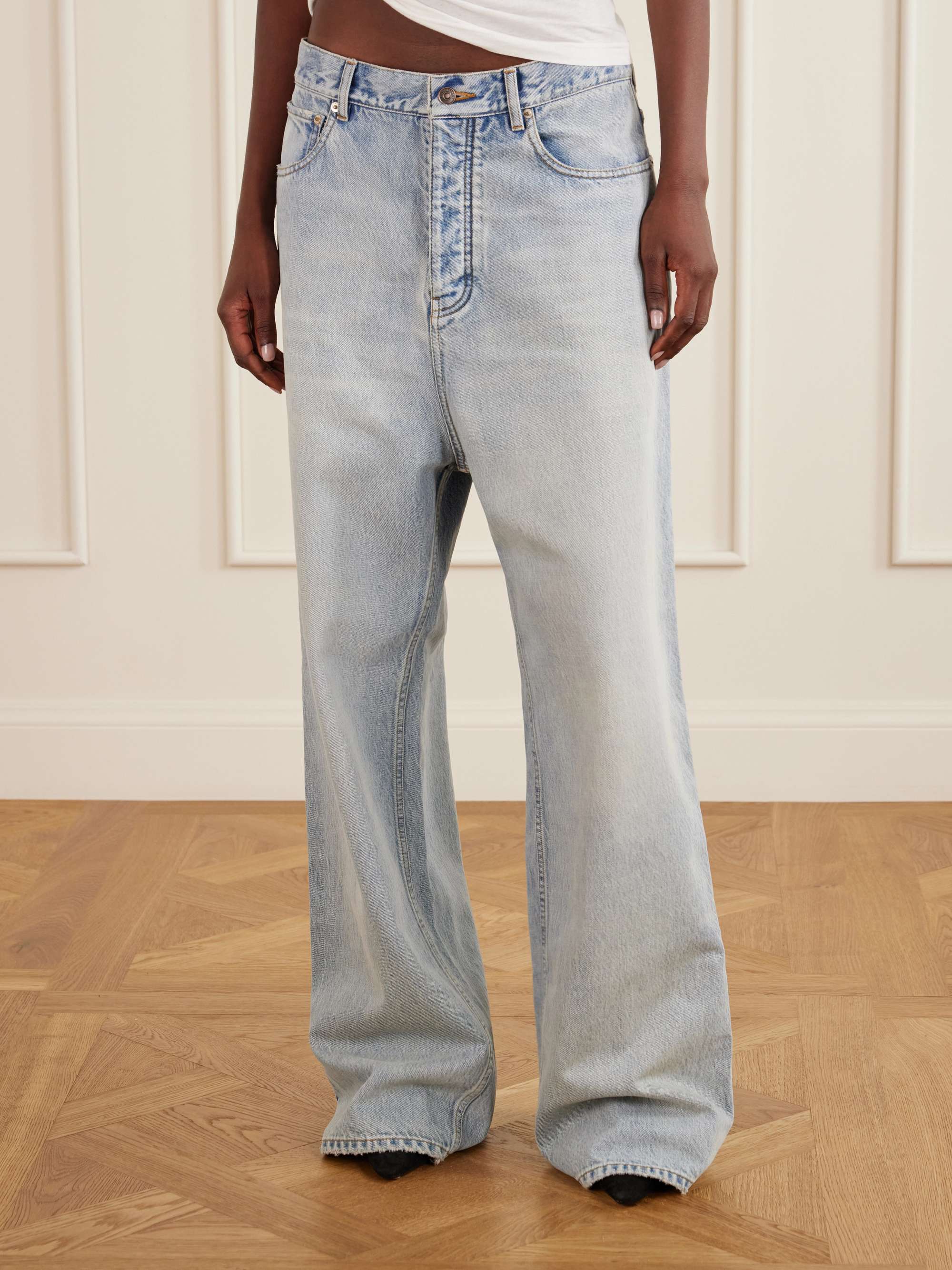BALENCIAGA 