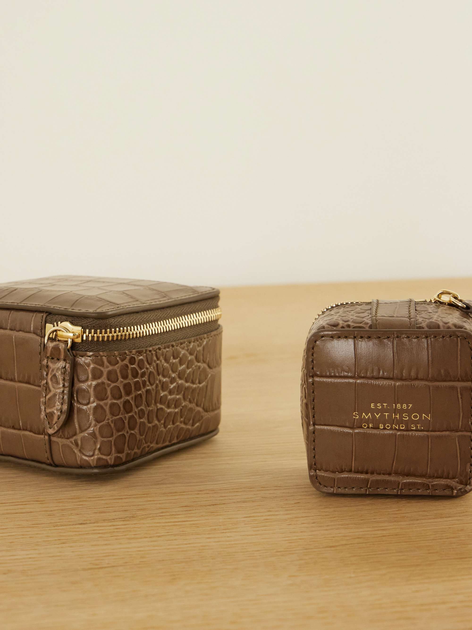SMYTHSON 