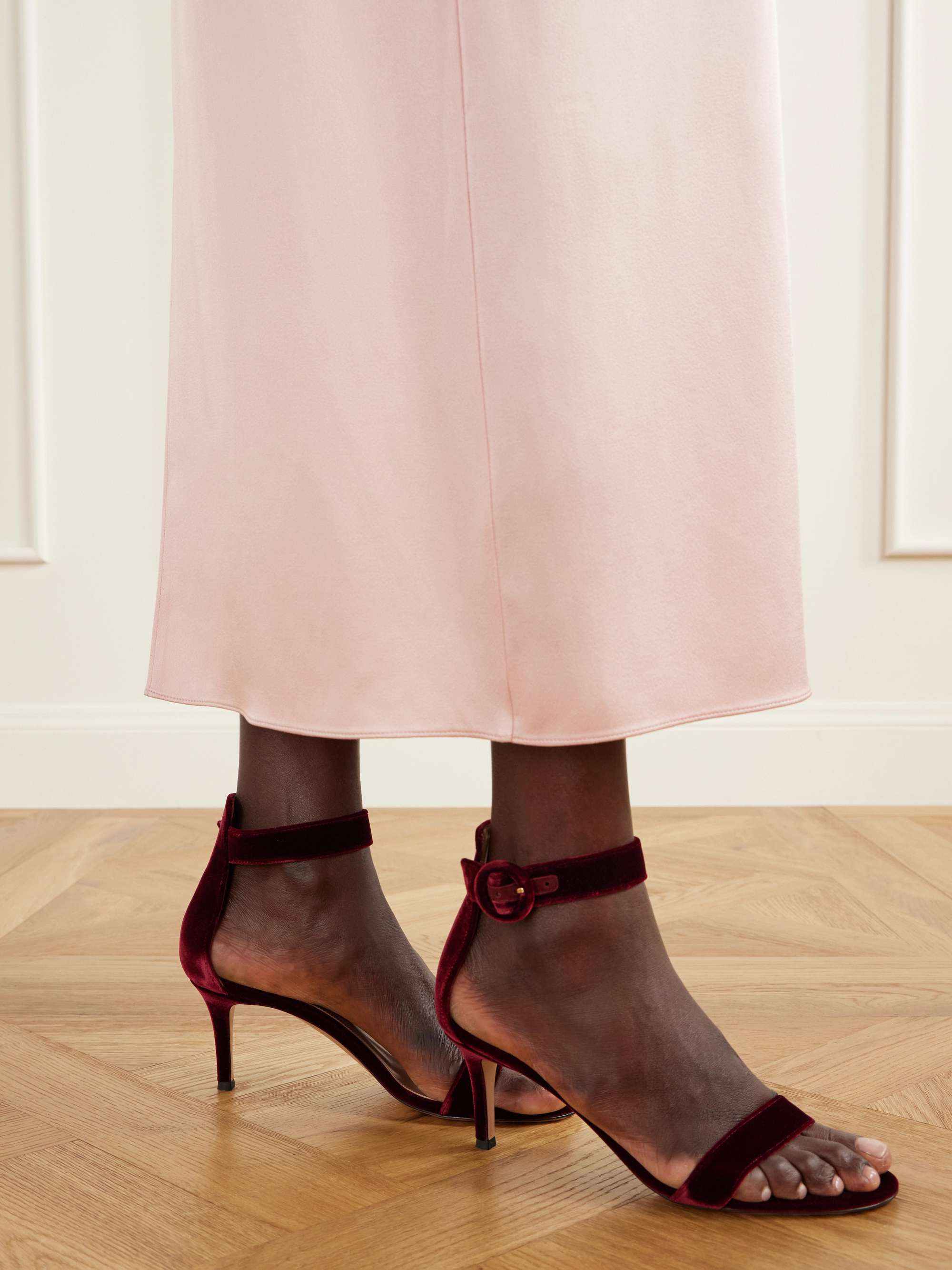 GIANVITO ROSSI 