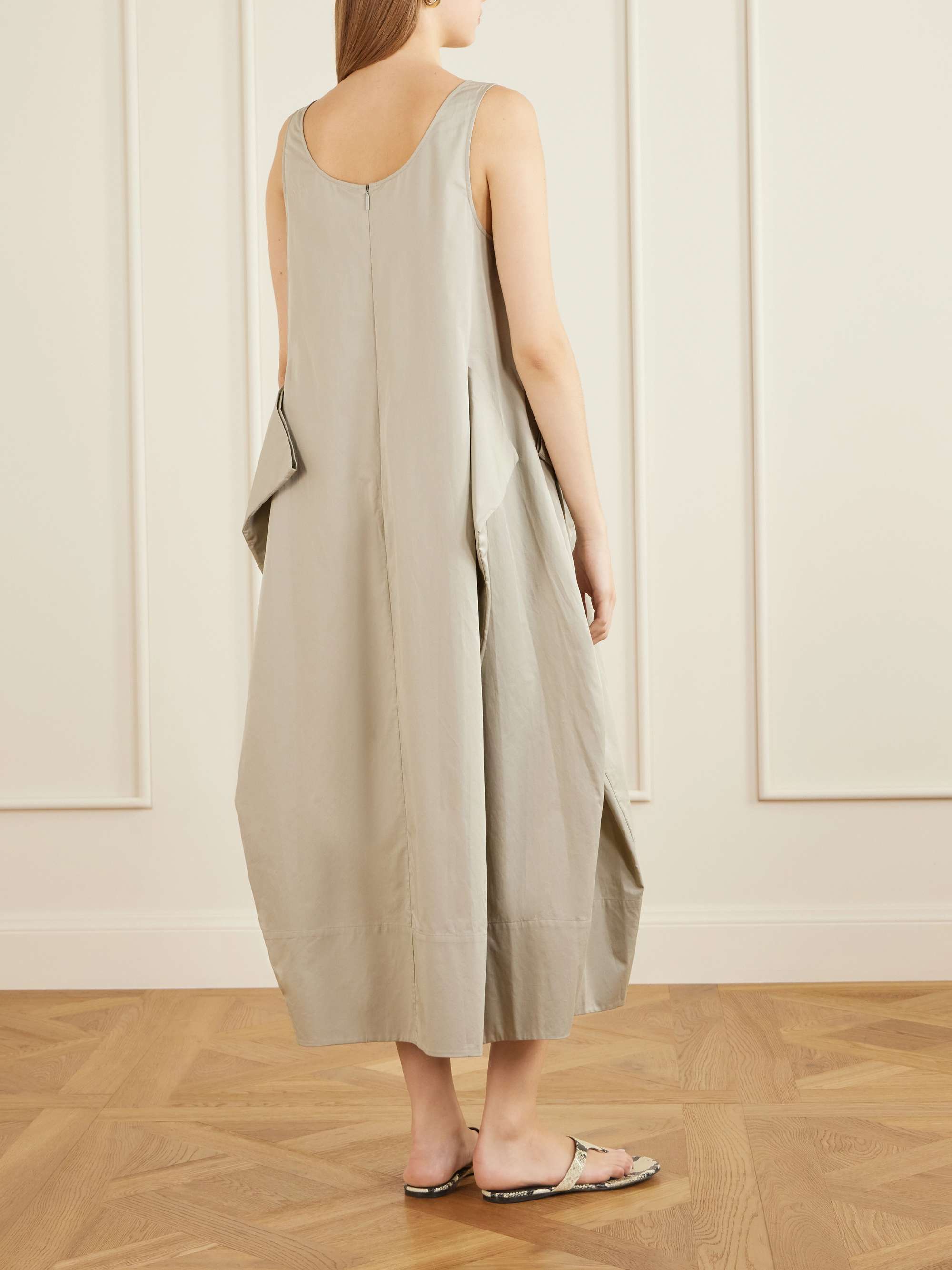 TIBI 