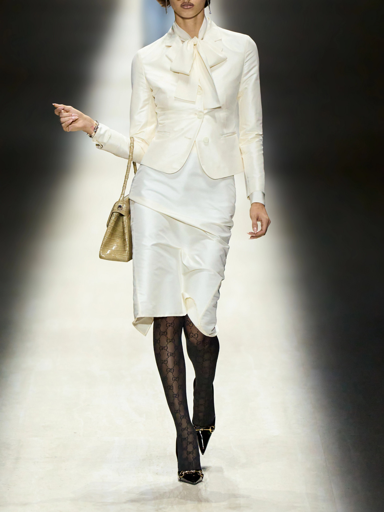 Pussy-Bow Silk Crepe De Chine Blouse