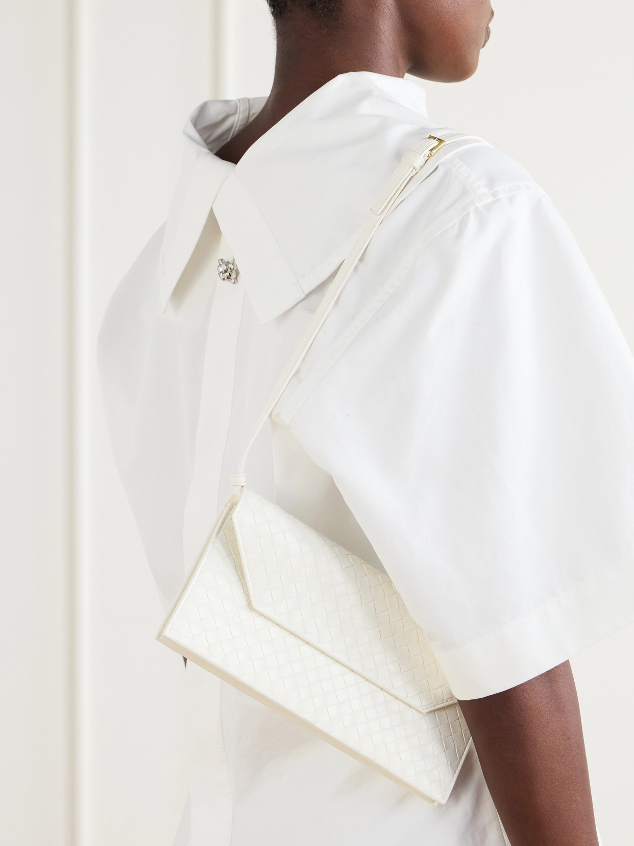 Intrecciato Shoulder Bag