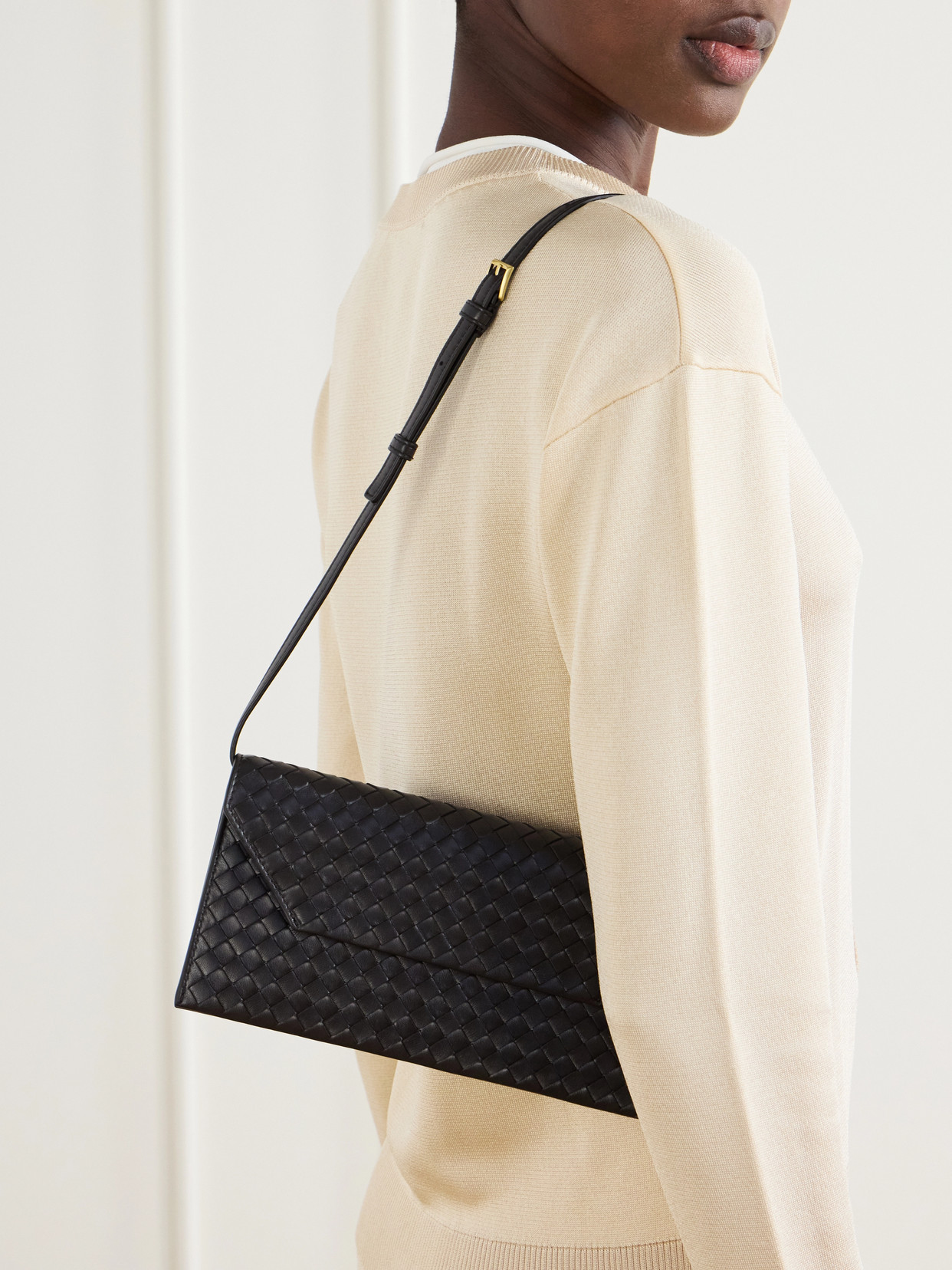 Intrecciato Shoulder Bag