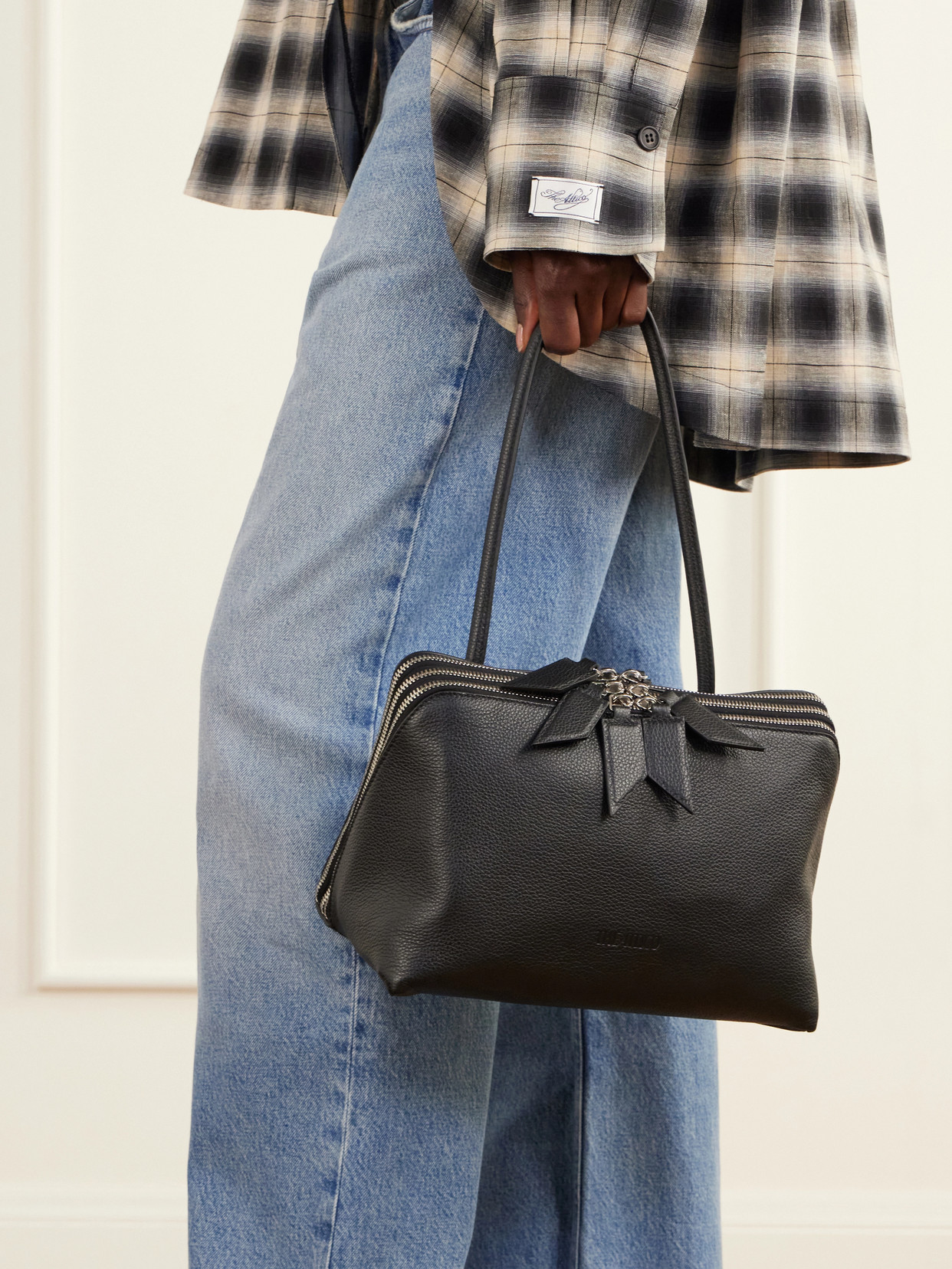 L'Altra Di Milano Shoulder Bag