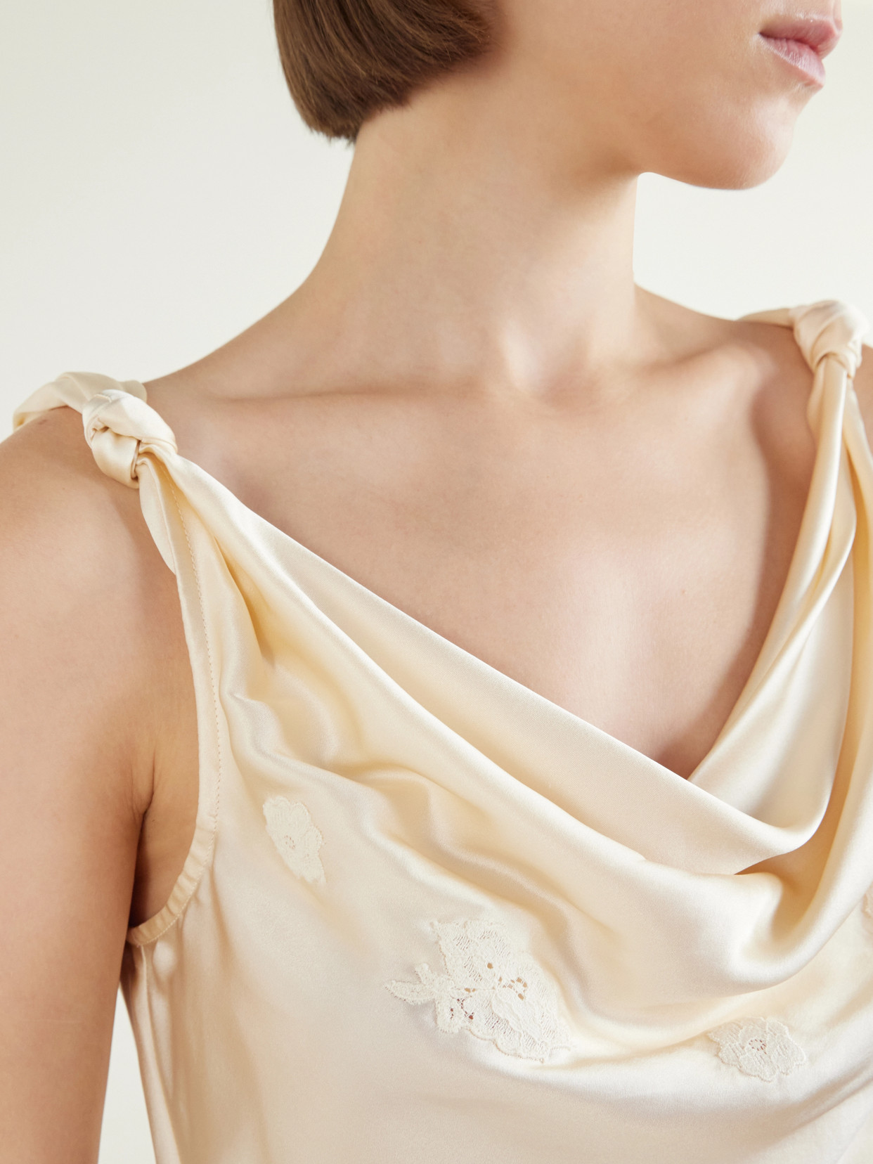 Dôen - Manon Gathered Lace-Trimmed Silk-Satin Top