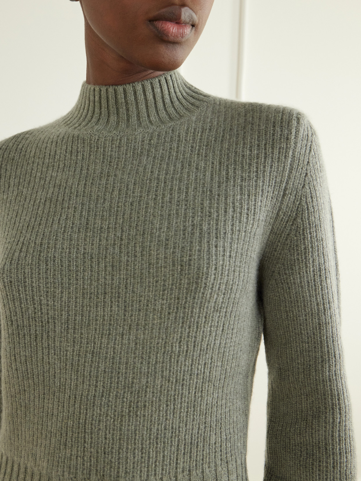 Chiba Ribbed Cropped Cashmere Turtleneck Sweater