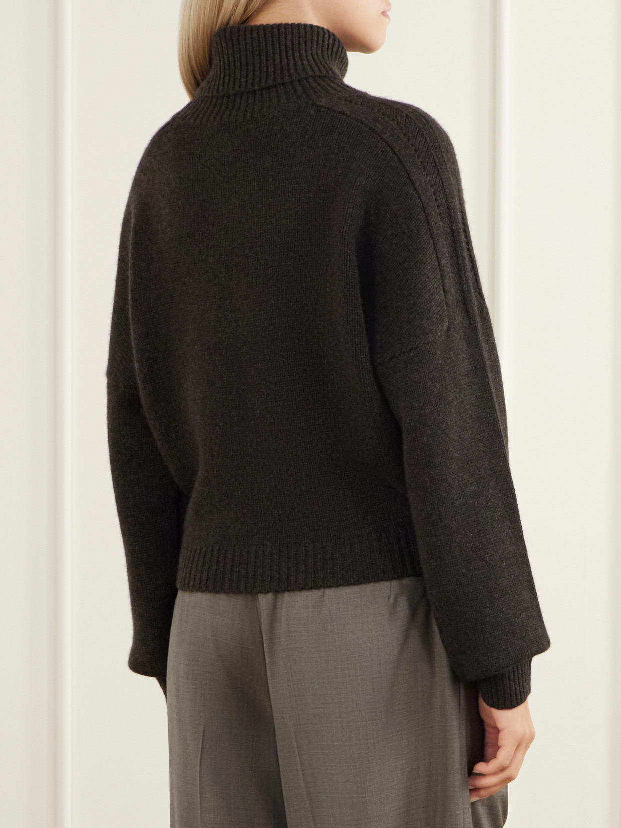Bangkok Knitted Cashmere Sweater