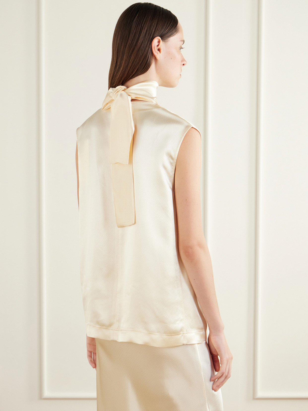 Lilah Tie-Detailed Blouse