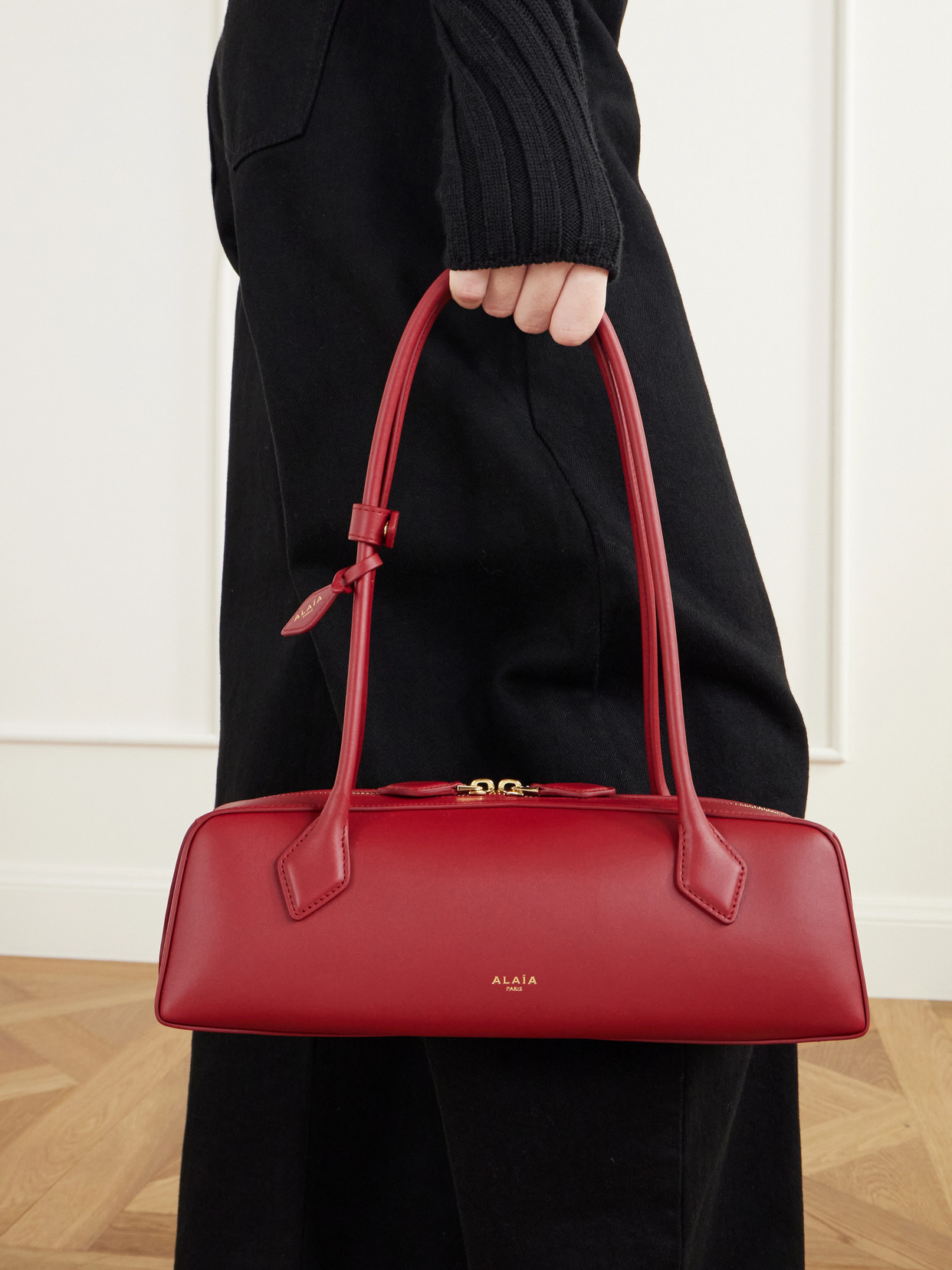 Alaïa - Le Teckel Medium Shoulder Bag
