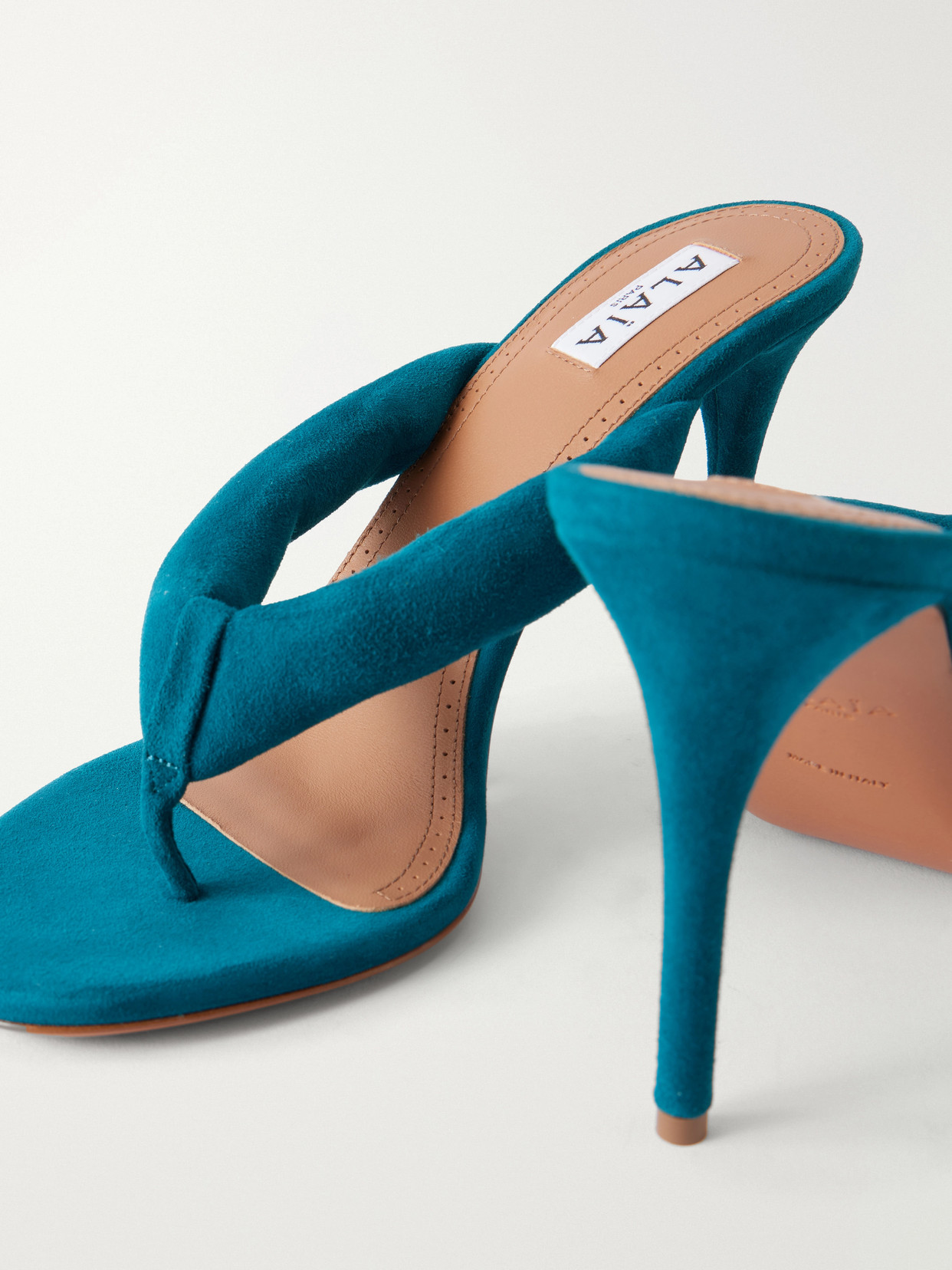 Alaïa - 90 Suede Thong Sandals
