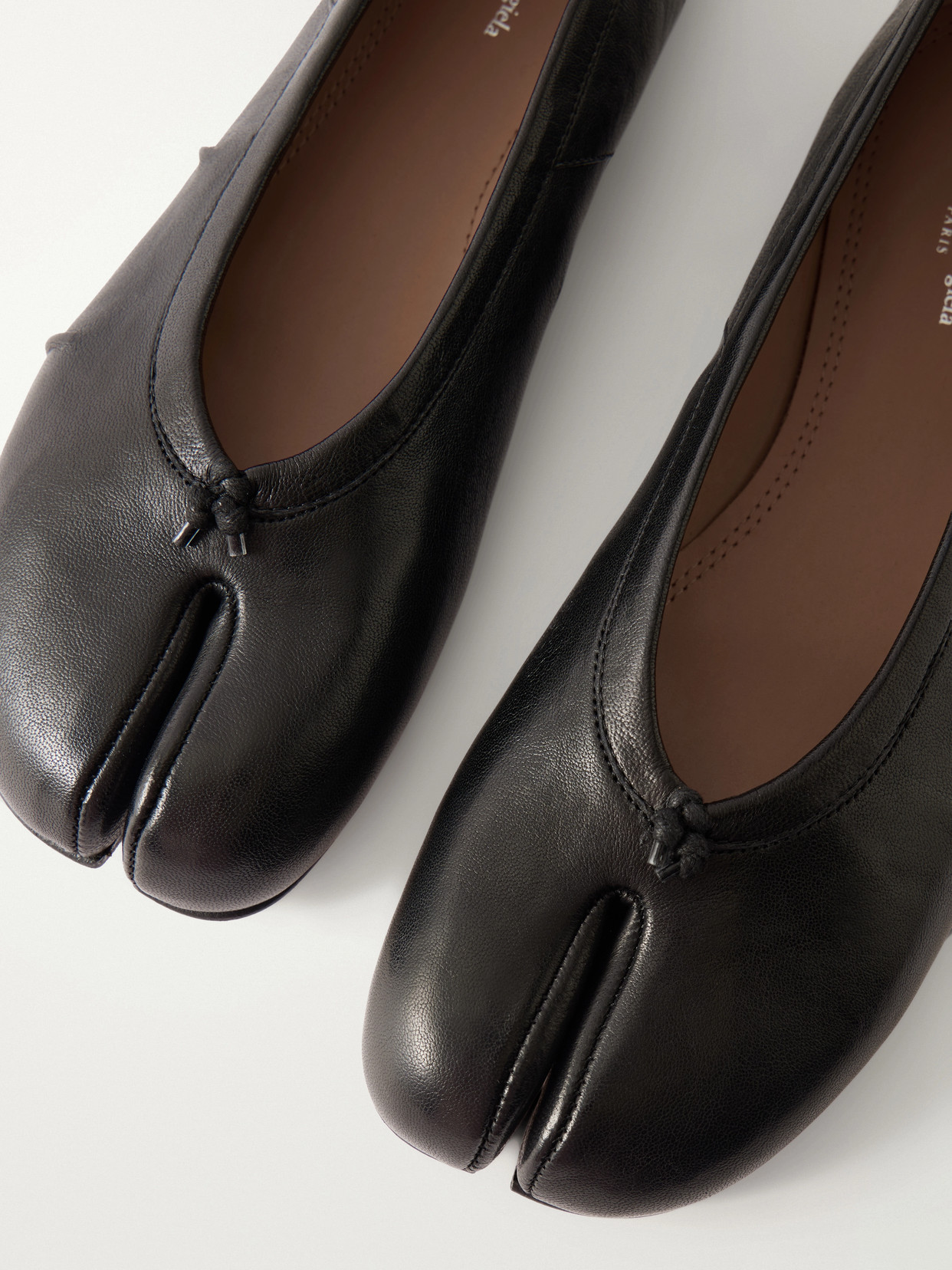 Tabi Split-Toe Textured Ballet Flats